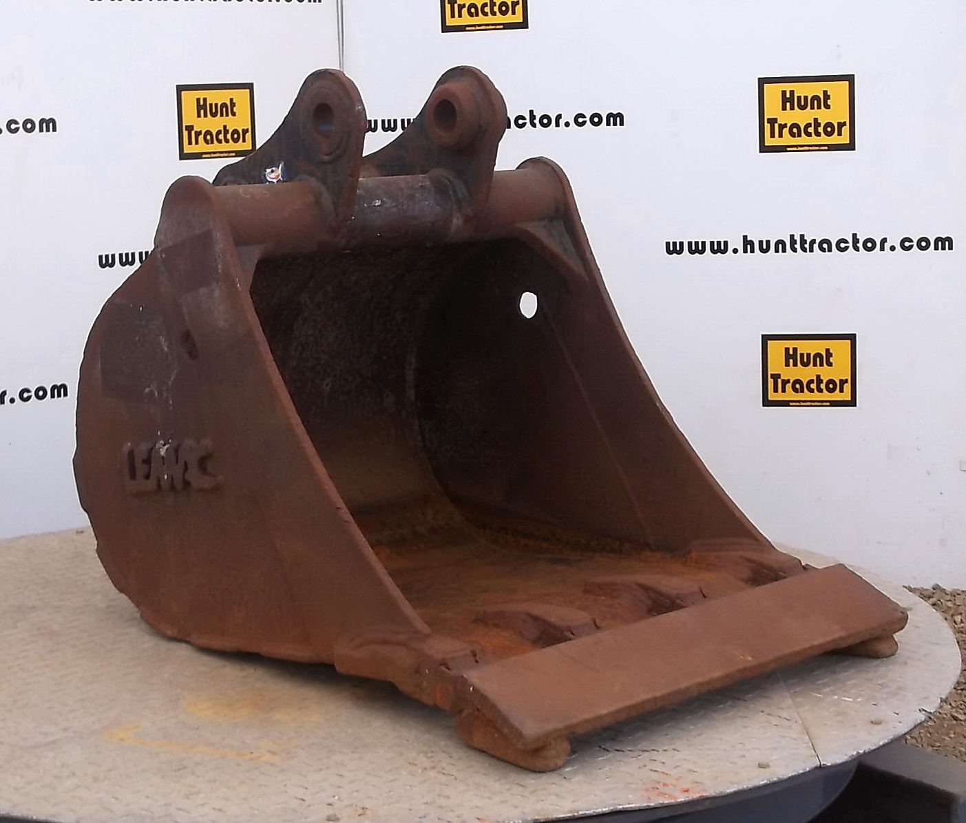 Used 25" John Deere 50D PinOn MiniExcavator Bucket For Sale