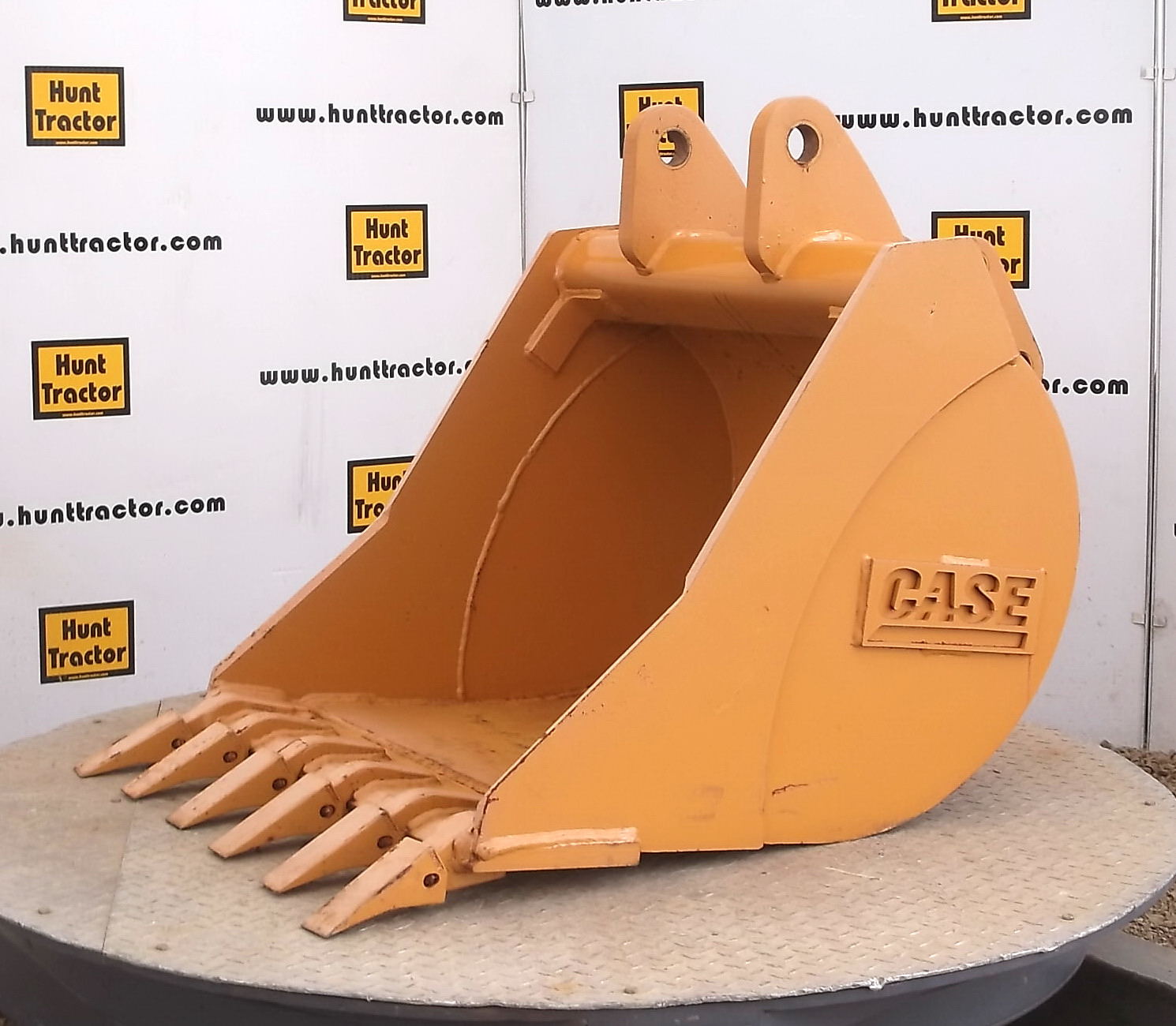 New 30" Case 580 Super L PinOn Backhoe Bucket For Sale