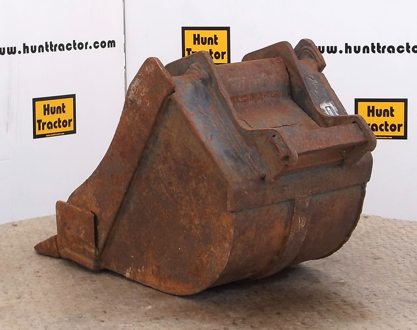 Used 18" Bobcat E35 Bobcat XChange Class III MiniExcavator Bucket