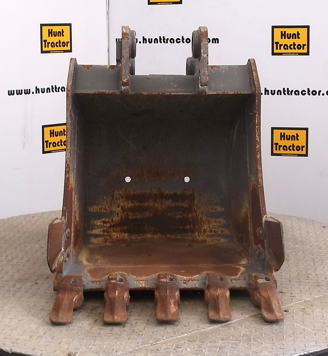 Used 24" Bobcat E42 PinOn MiniExcavator Bucket For Sale