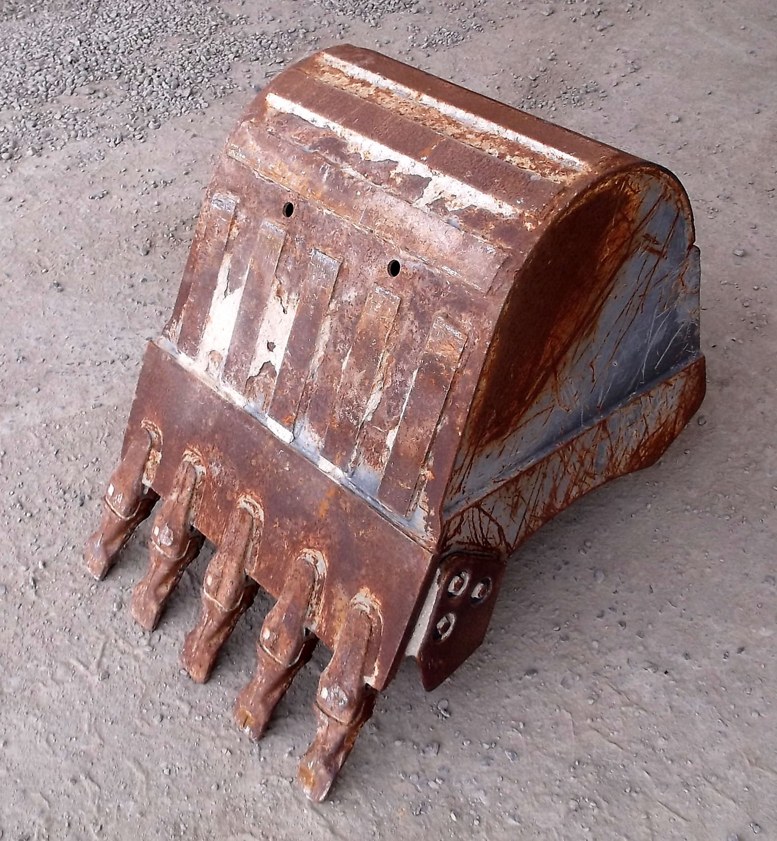 Used 24" Bobcat E42 PinOn MiniExcavator Bucket For Sale