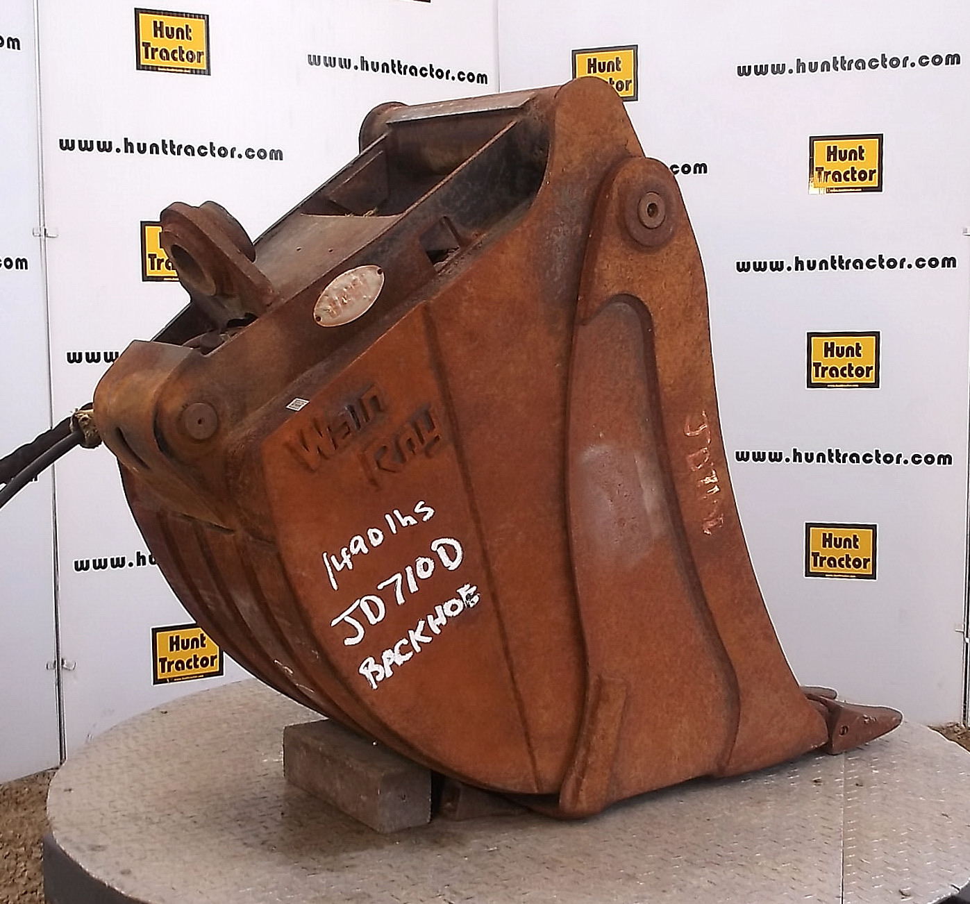 Used 24" 1/2 Yd WainRoy Jaw Bucket For Sale