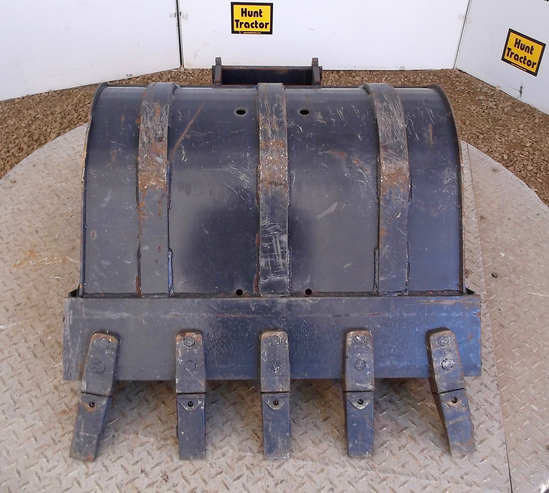 New 30" Bobcat E35 Bobcat XChange Class III MiniExcavator Bucket For Sale