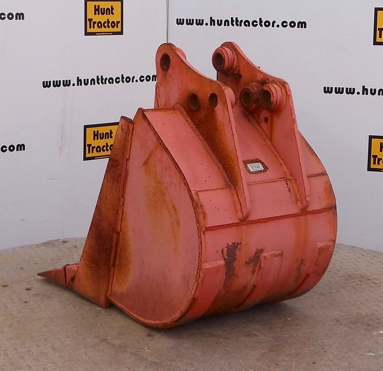 New 18" Kubota U25 PinOn MiniExcavator Bucket For Sale