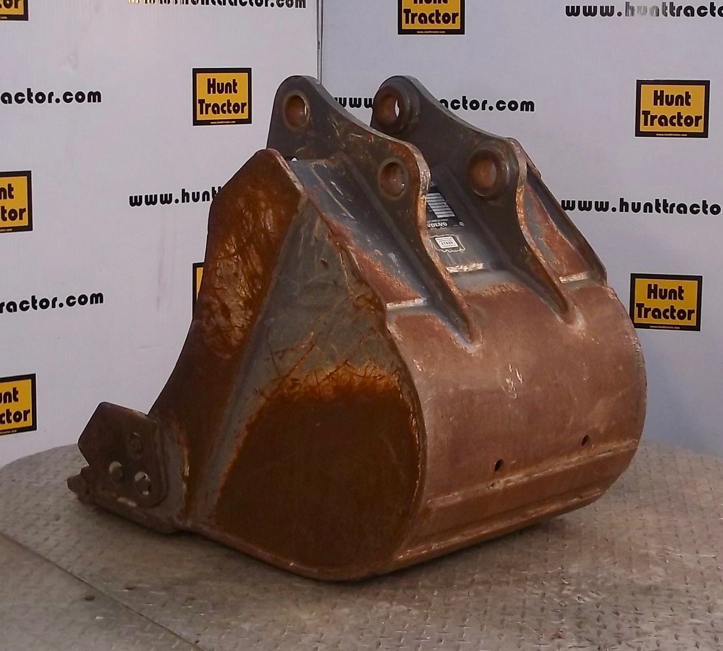 Used 24" Volvo EC55B PinOn MiniExcavator Bucket For Sale