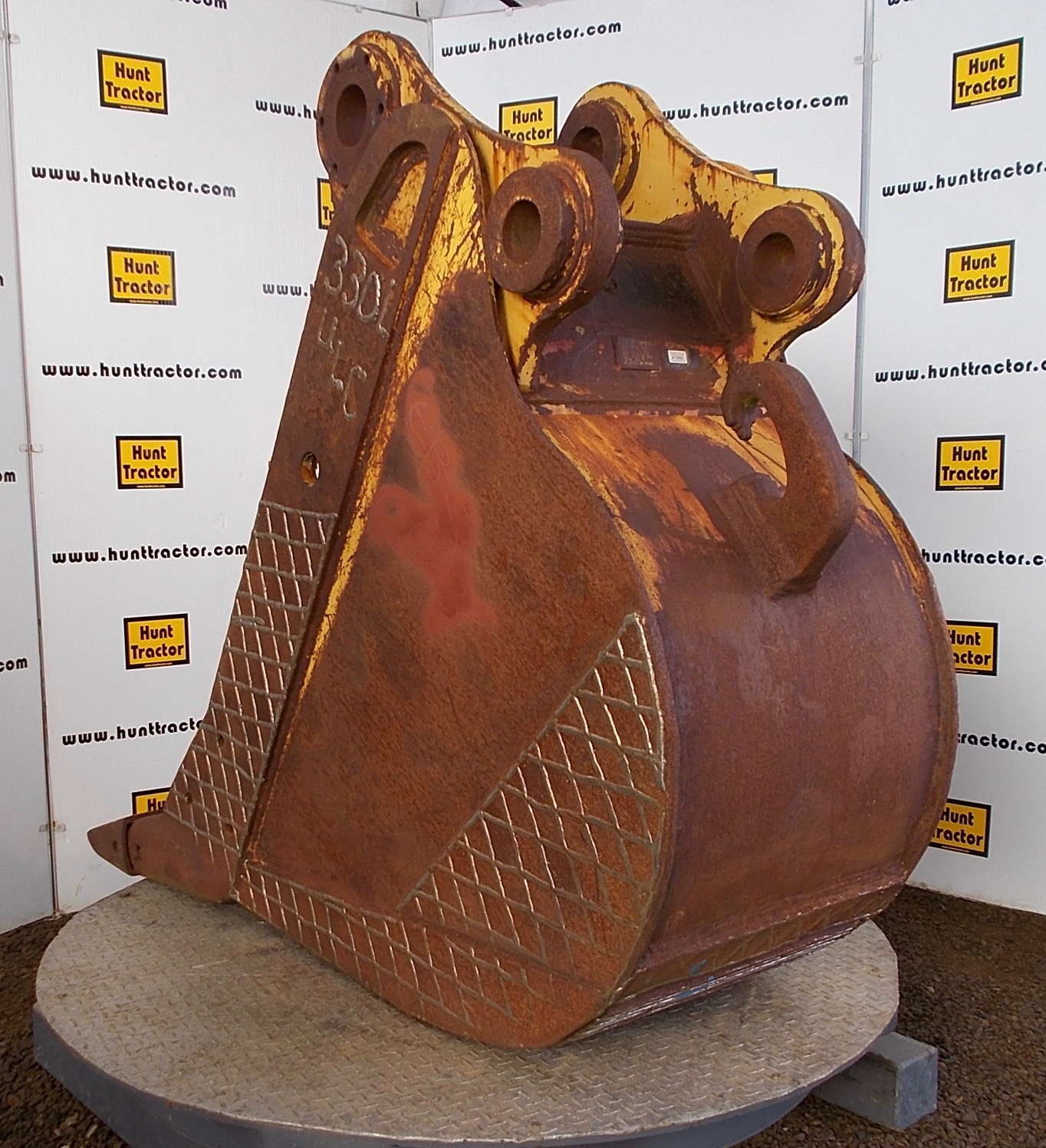 Used 30" PinOn Excavator Bucket For Sale