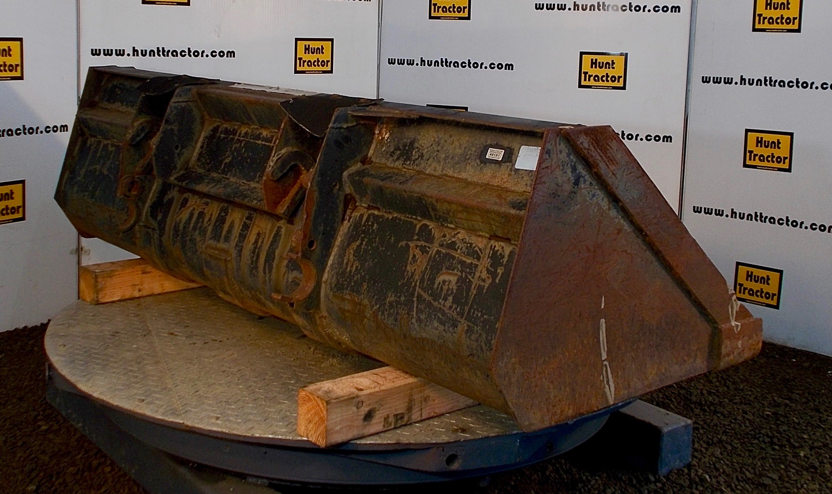 Used 73" Gehl . Quick Change General Purpose Loader Bucket For Sale