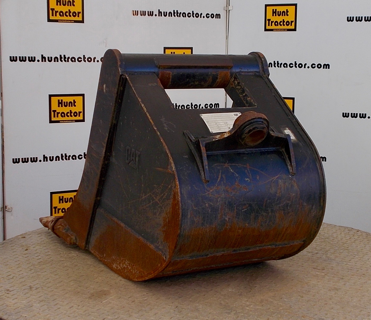 Used 24" 1/4 Yd WainRoy Backhoe Bucket For Sale