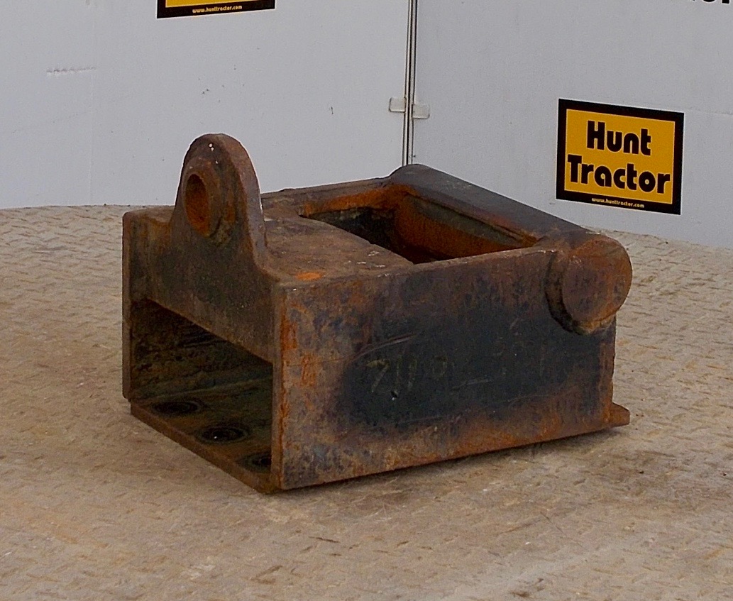 Used 1/8 Yd WainRoy® Style Adapter Plate For Sale