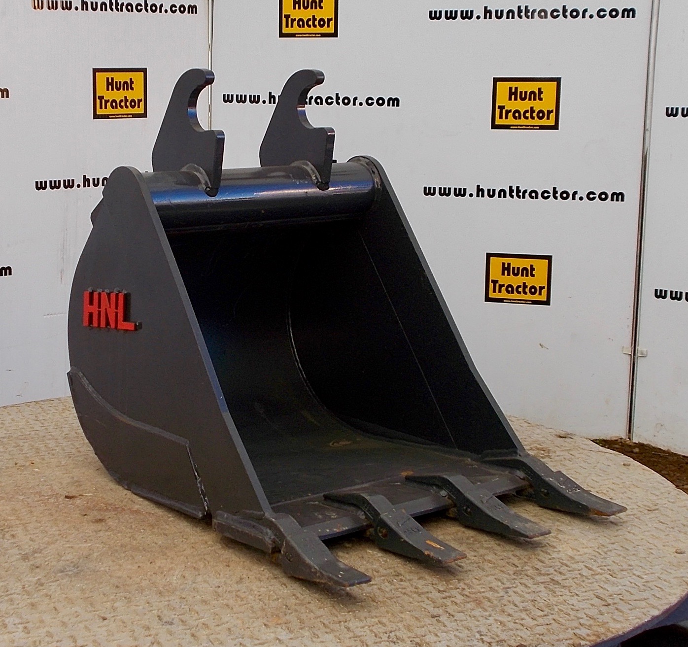 New 24" John Deere 50D John Deere Wedge MiniExcavator Bucket For Sale