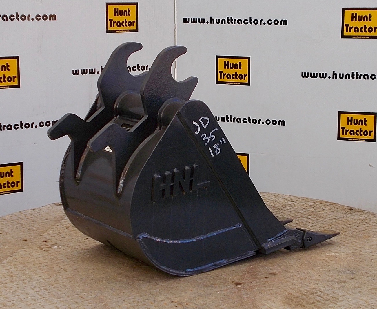 New 18" John Deere 35D John Deere Wedge MiniExcavator Bucket For Sale