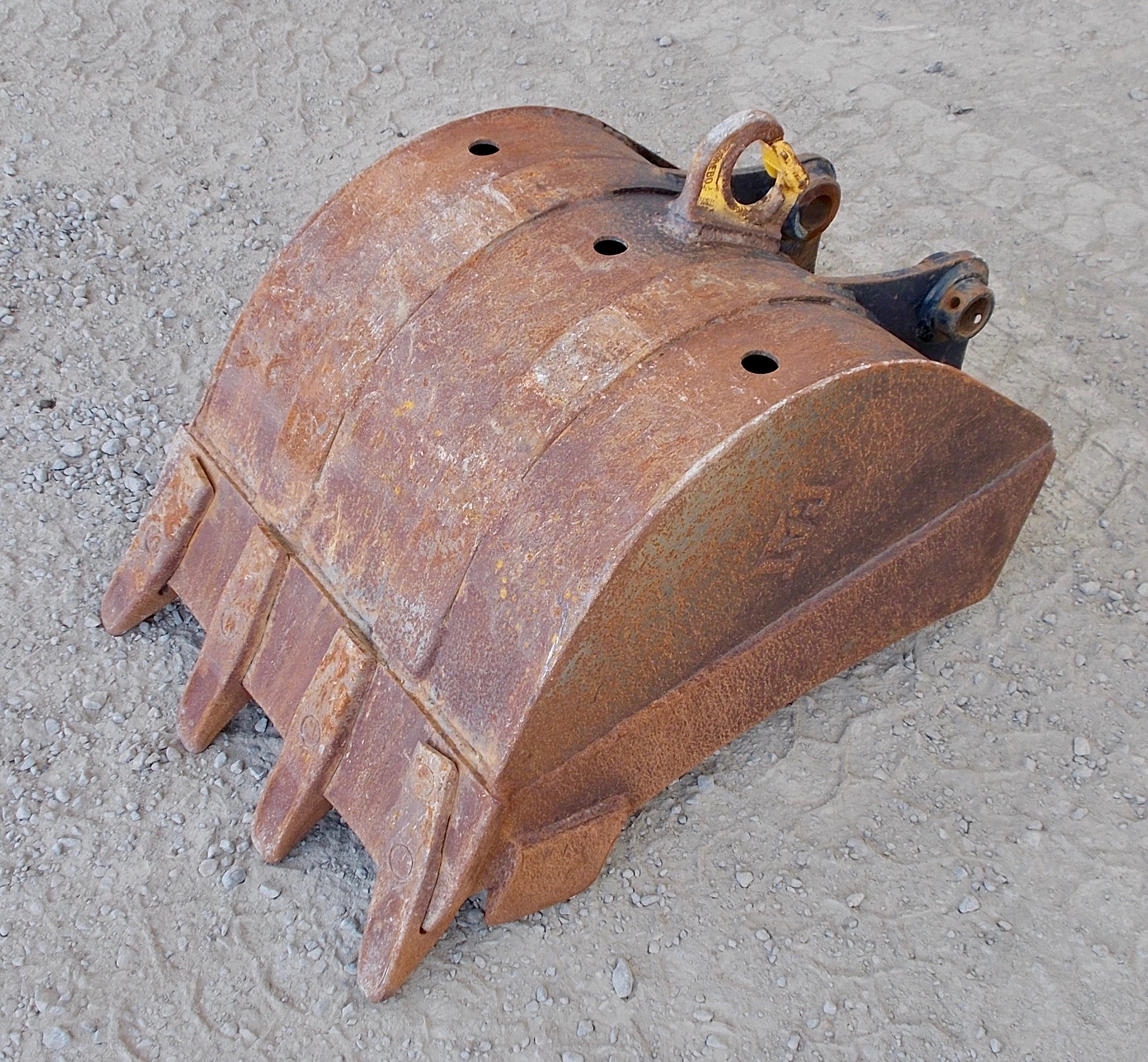 Used 24" Caterpillar 304.5 PinOn MiniExcavator Bucket For Sale