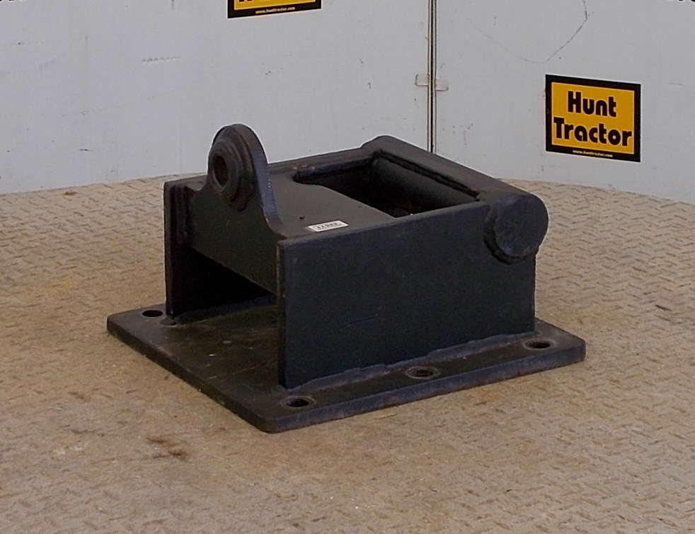 Used 1/8 Yd WainRoy Adapter Plate For Sale