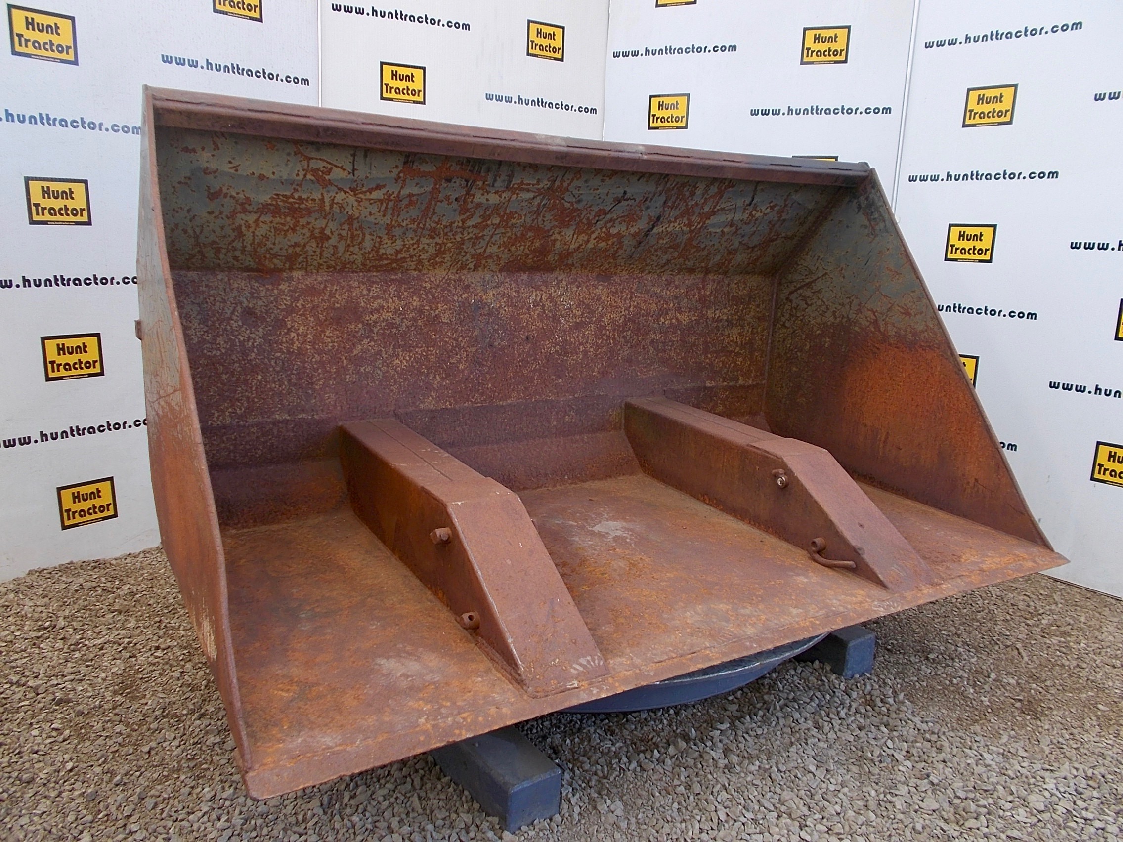 Used 79" Quick Change RollOut Loader Bucket For Sale