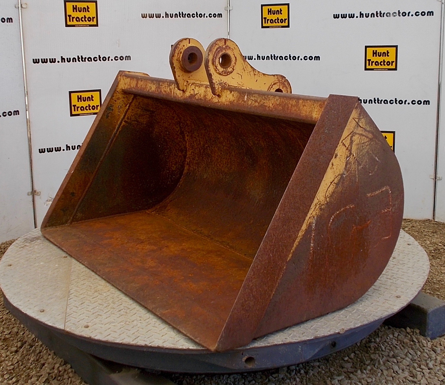 Used 48" Kubota KX0404 PinOn MiniExcavator Bucket For Sale