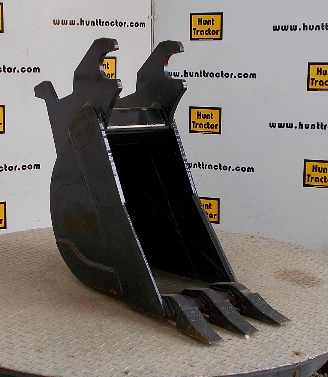 New 12" John Deere 50D John Deere Wedge MiniExcavator Bucket For Sale