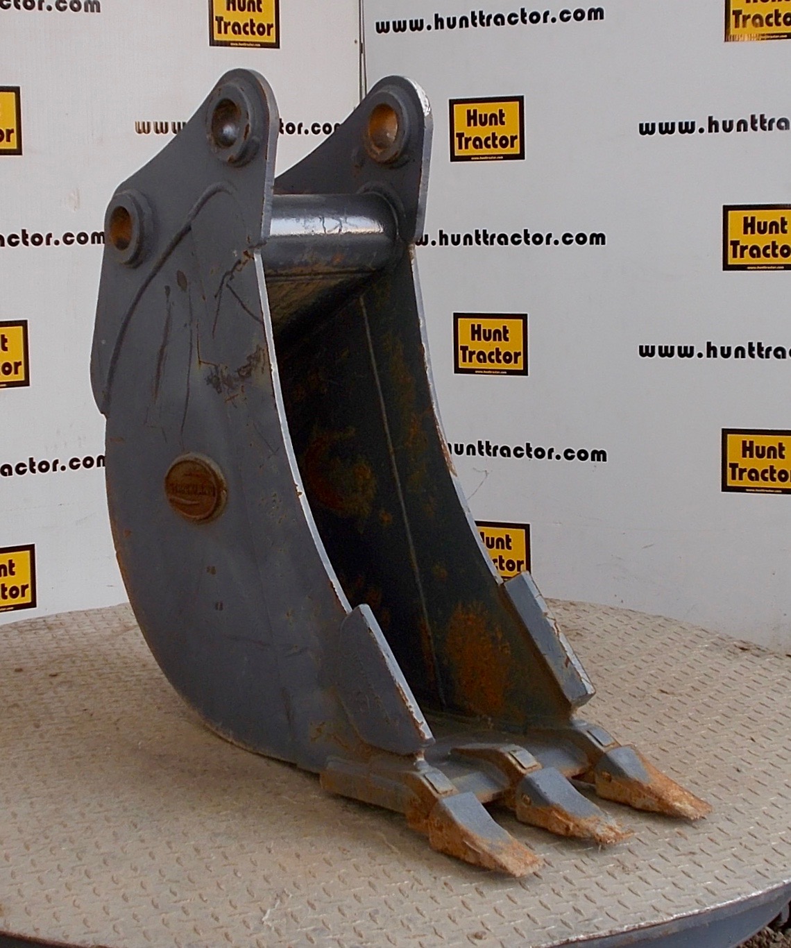 New 12" Kubota KX080 PinOn Excavator Bucket For Sale