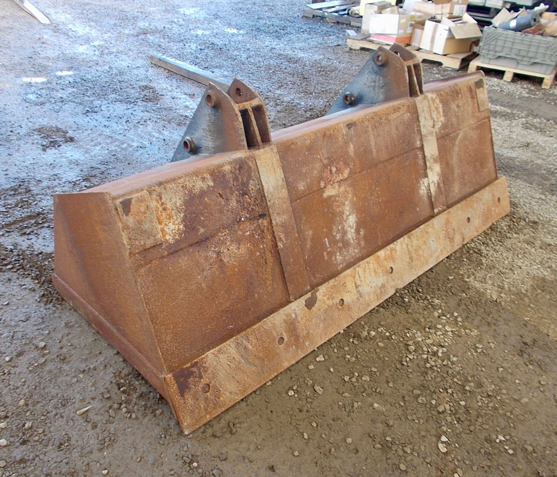 Used 84" New Holland . PinOn General Purpose Loader Bucket For Sale