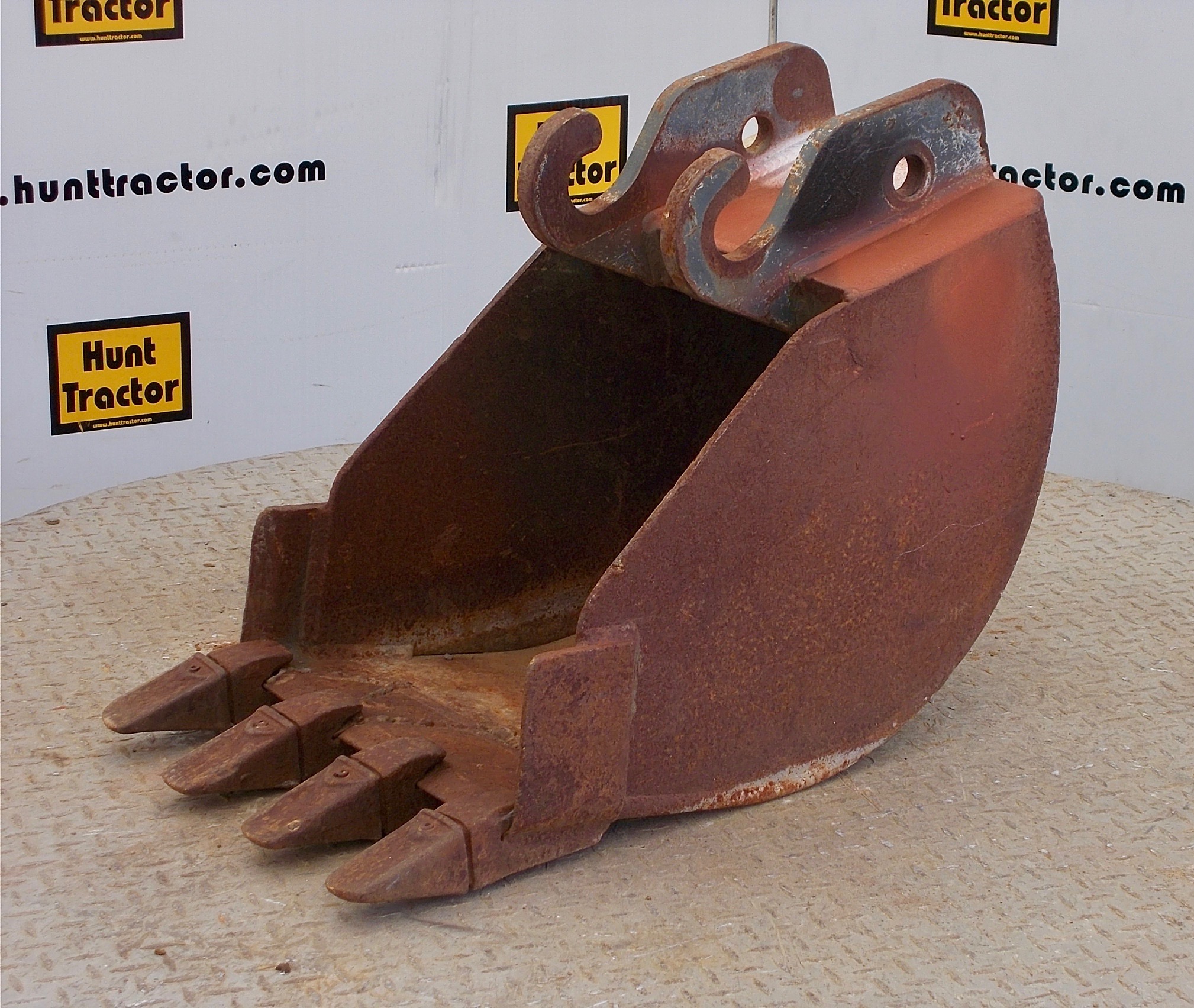 Used 16" T5 Terramite Q/C Backhoe Bucket For Sale
