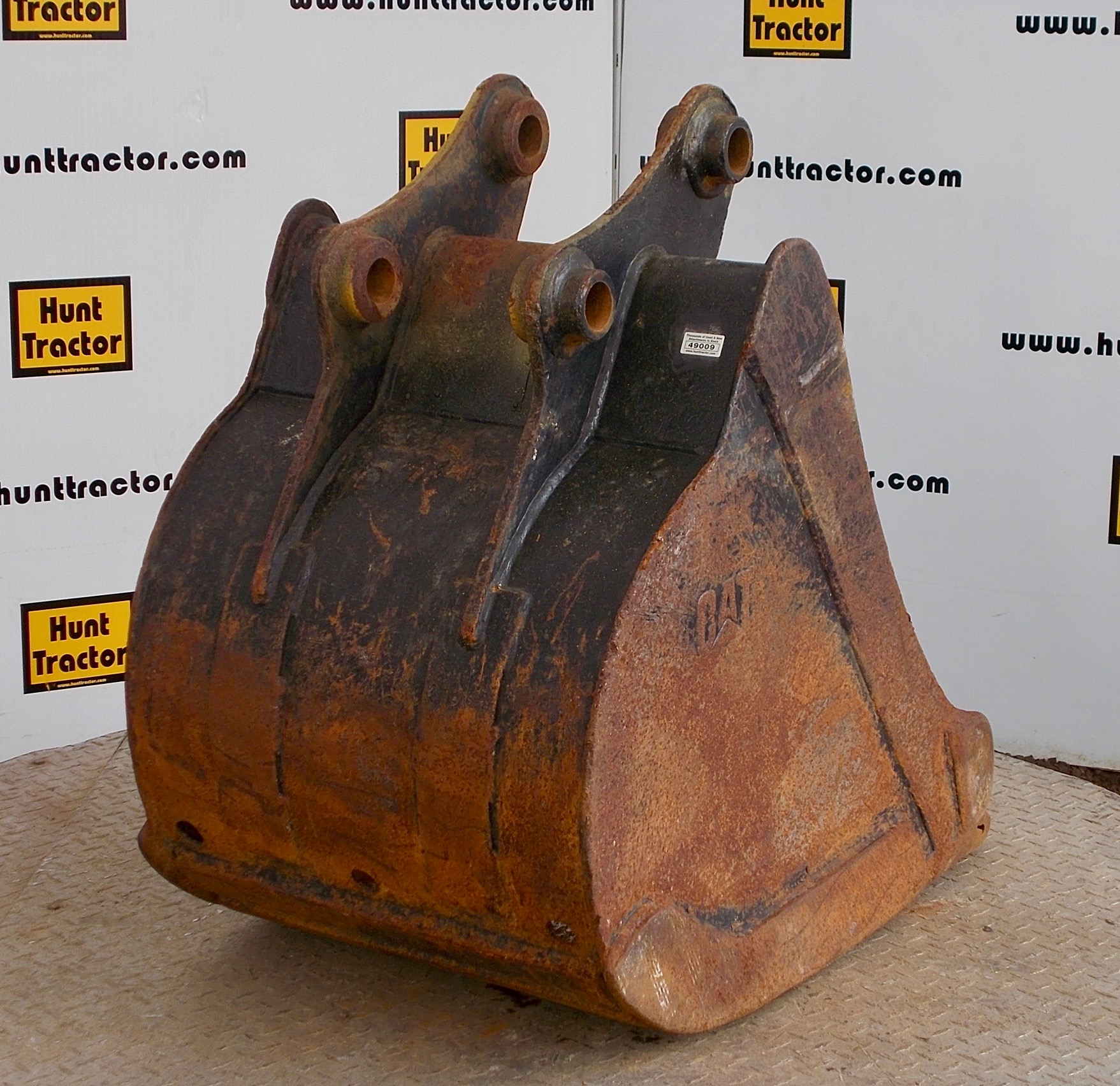 Used 23" Caterpillar 304CR PinOn MiniExcavator Bucket For Sale