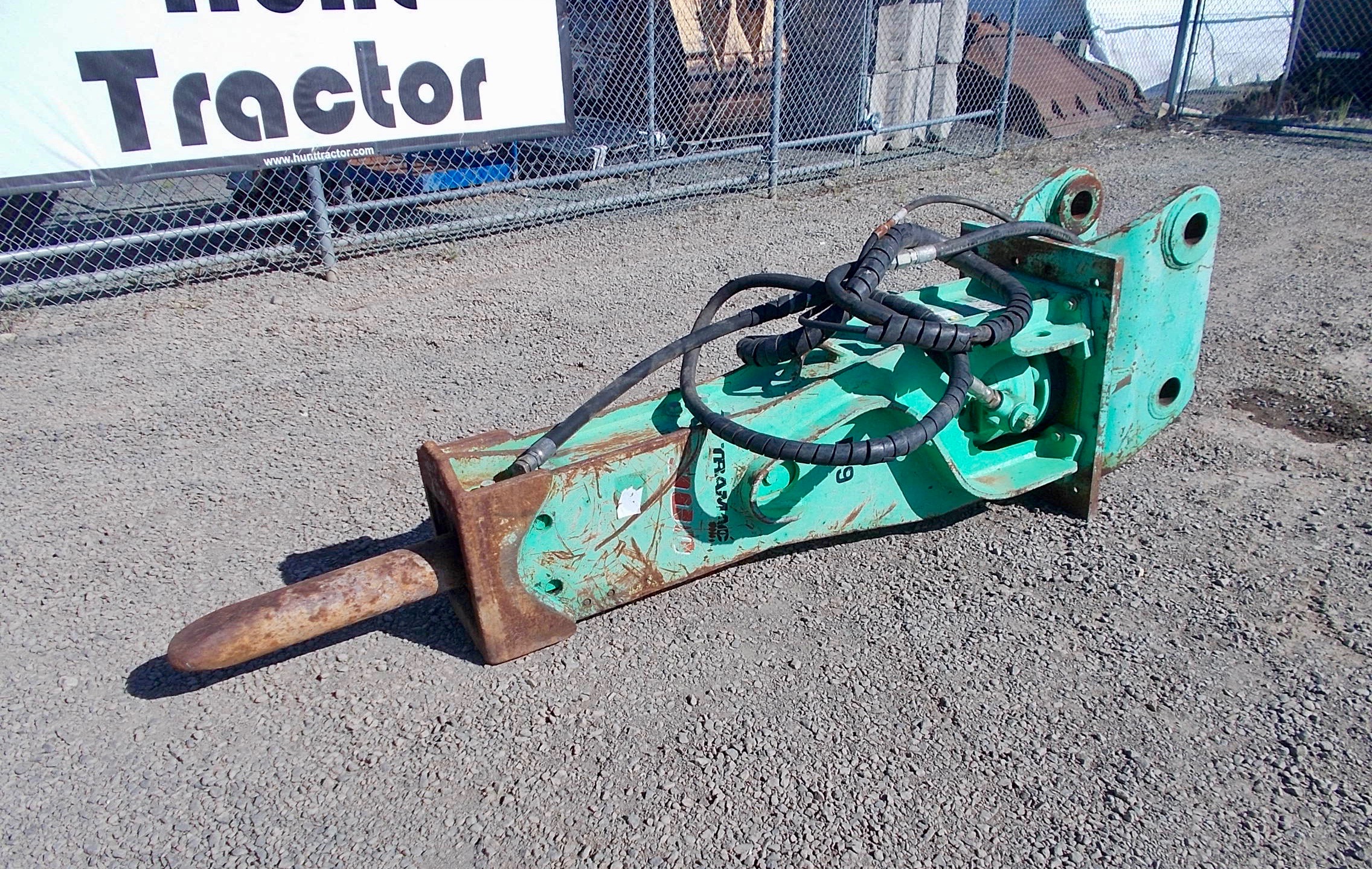 Used Tramac 900 Hydraulic Hammer/Breaker for 1926 Ton Excavator For Sale