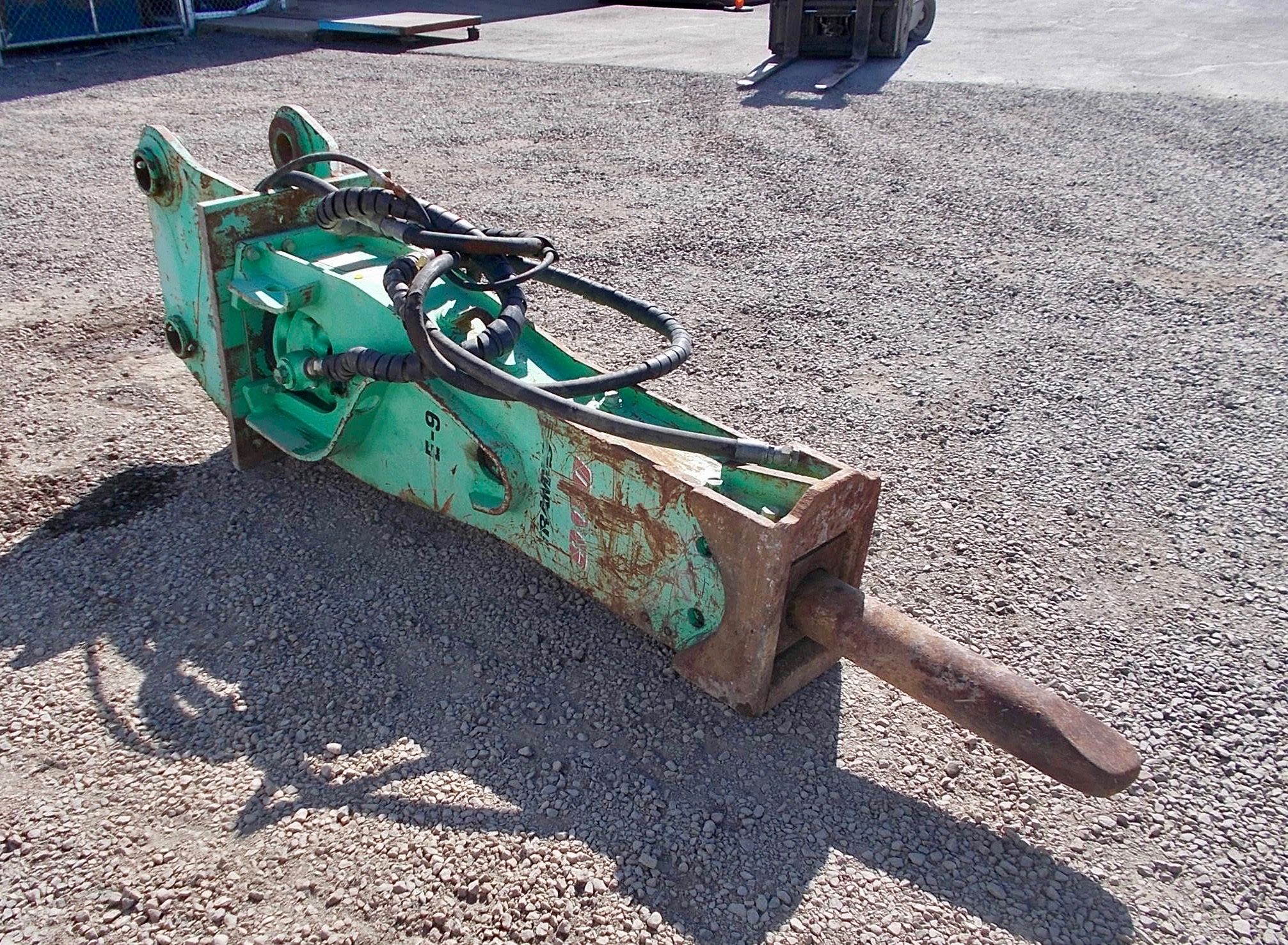 Used Tramac 900 Hydraulic Hammer/Breaker for 1926 Ton Excavator For Sale