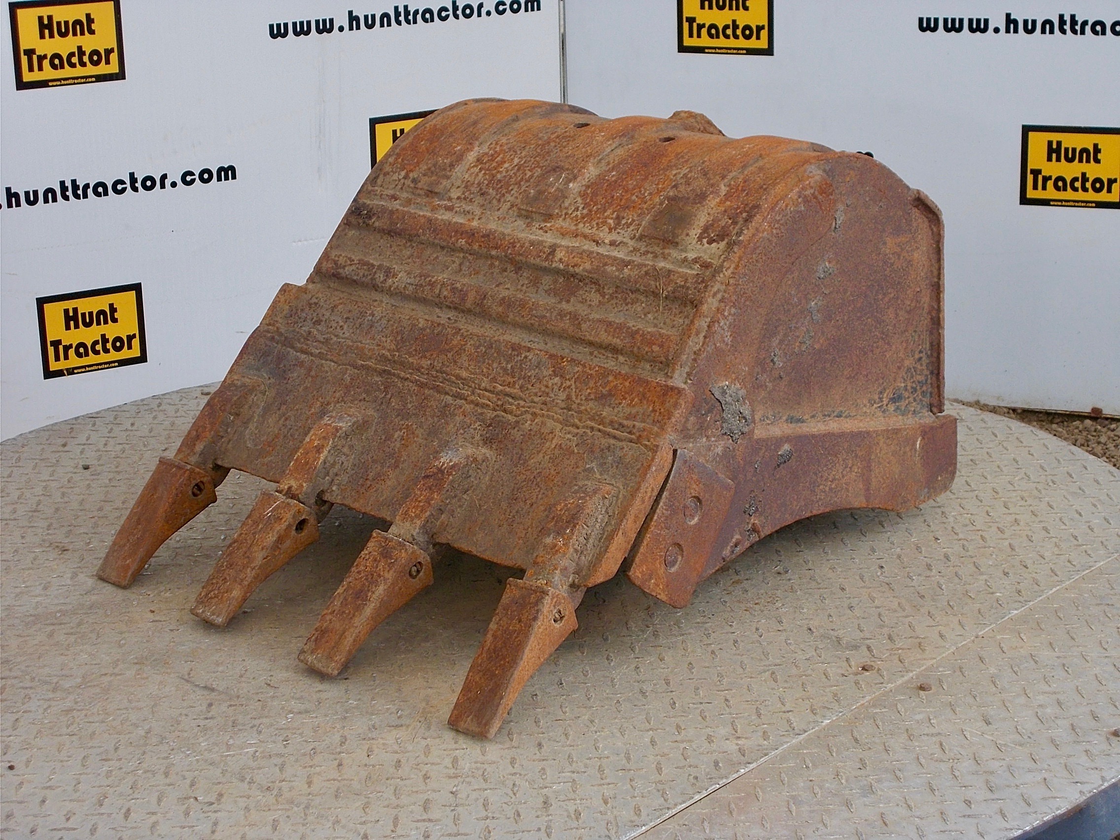 Used 24" Bobcat 331 Bobcat XChange Class III MiniExcavator Bucket