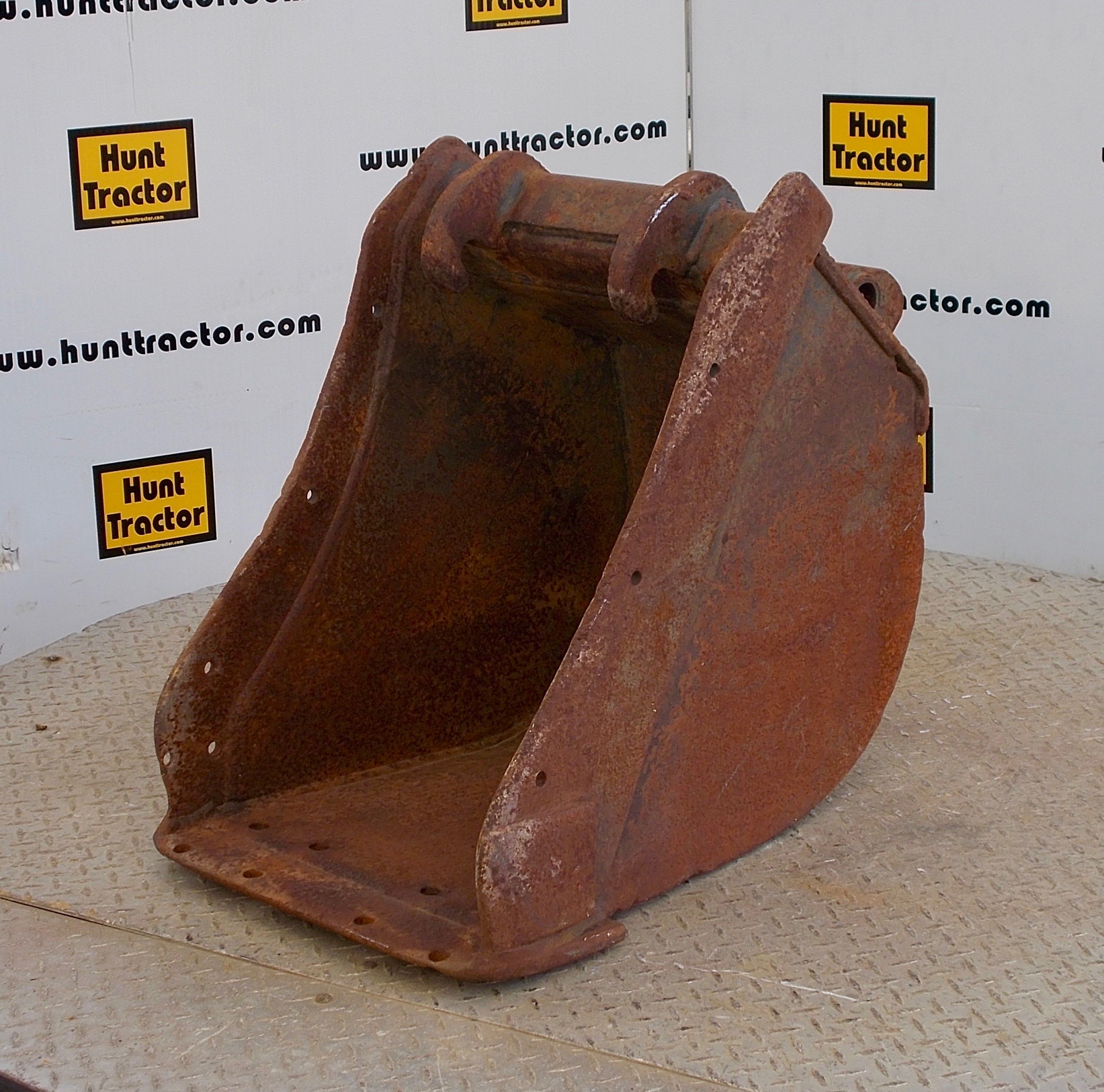 Used 18" Bobcat E50 Bobcat XChange Class IV MiniExcavator Bucket