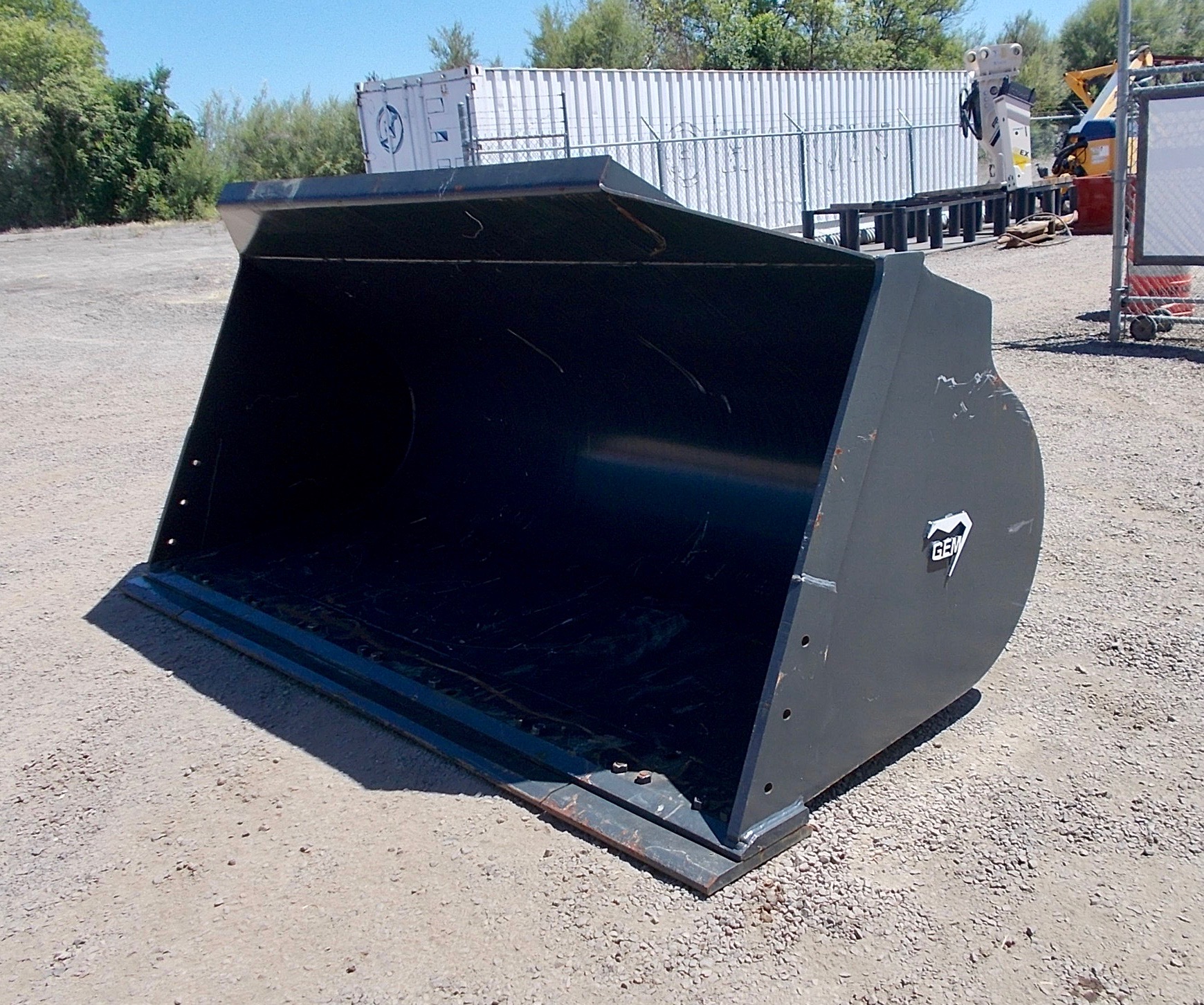 New 124" JRB 420 Quick Change General Purpose Loader Bucket For Sale