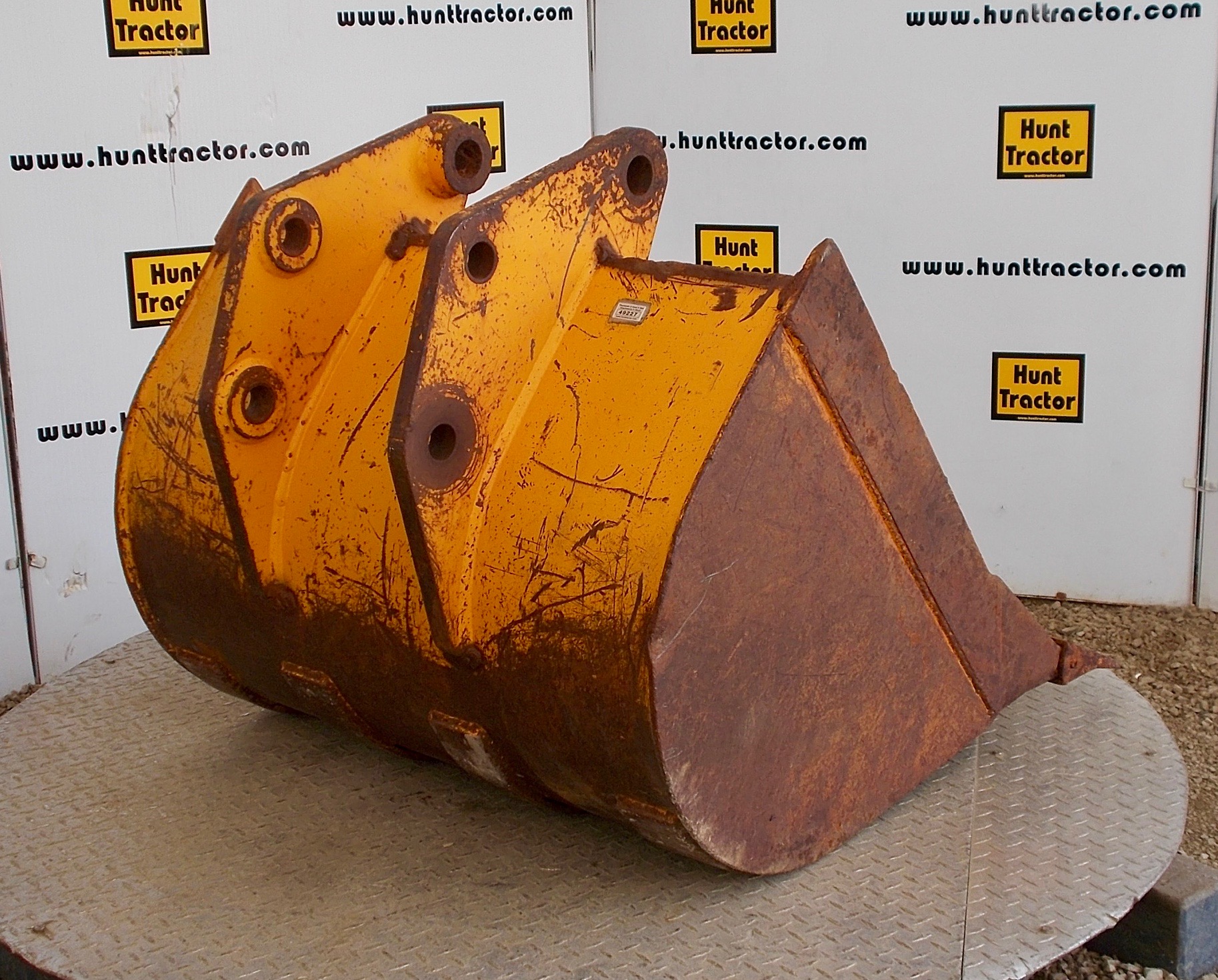 Used 36" John Deere 310 PinOn Backhoe Bucket For Sale