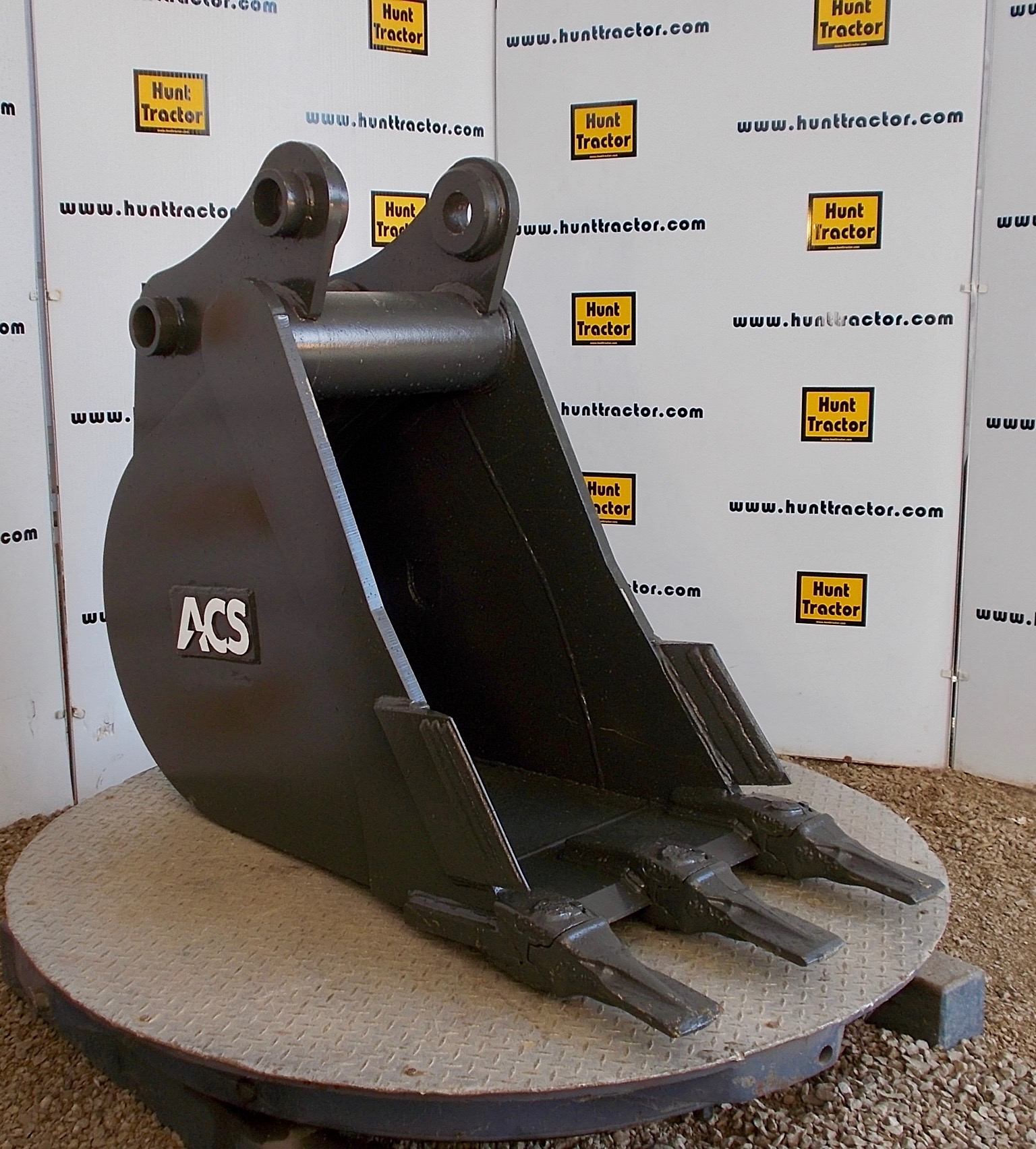 New 25" Kobelco ED180 PinOn Excavator Bucket For Sale