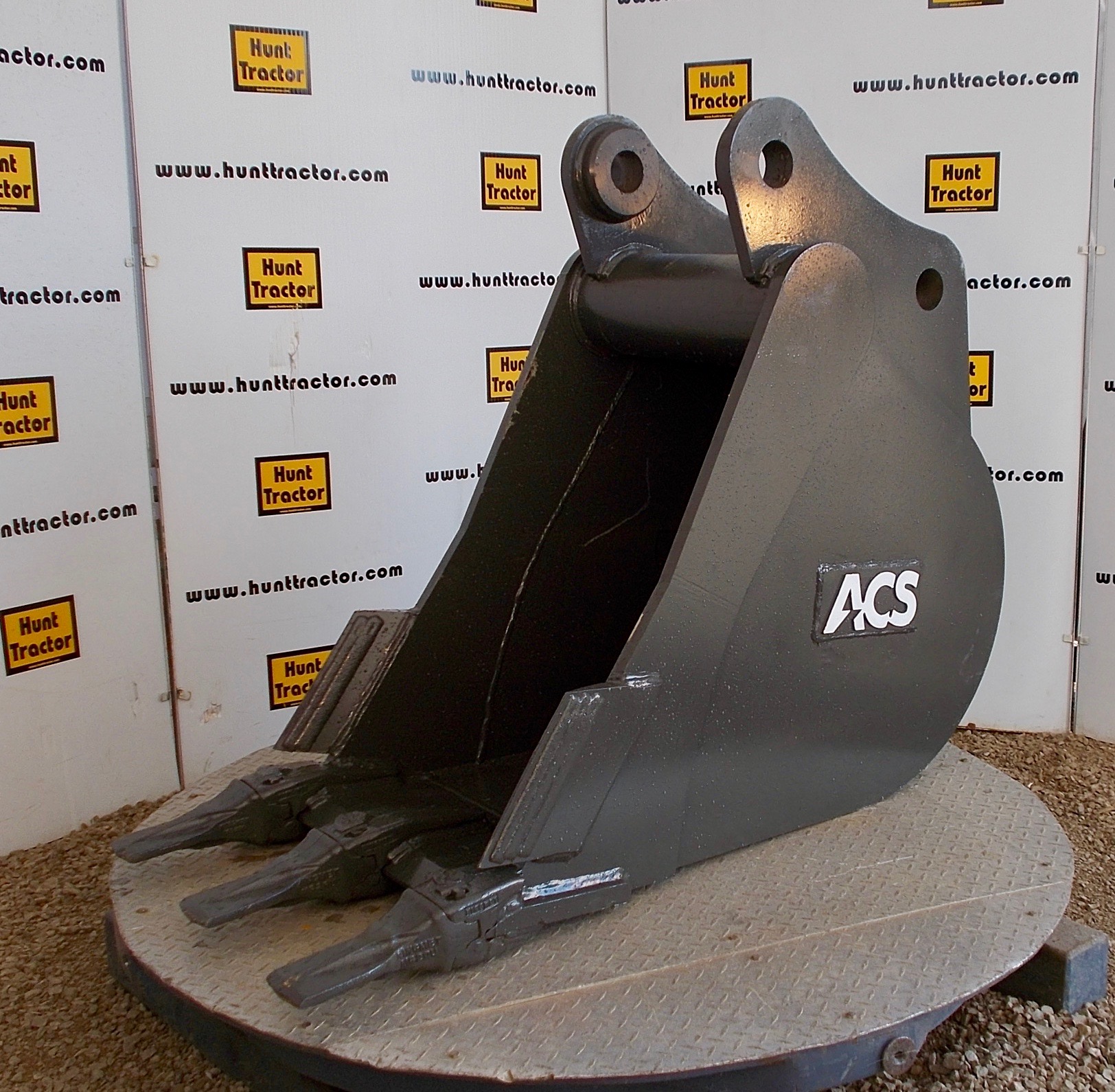 New 25" Kobelco ED180 PinOn Excavator Bucket For Sale