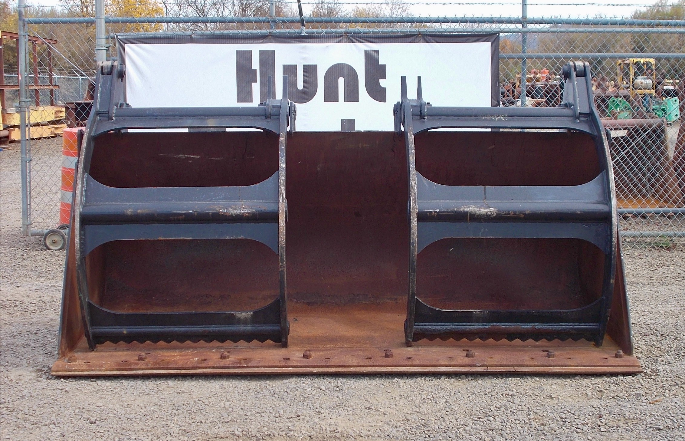 Used 106" JRB 416 Quick Change Grapple Loader Bucket For Sale