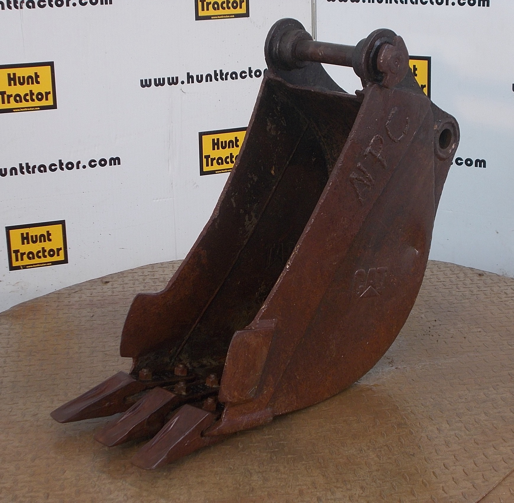 Used 11" Caterpillar 304.5 PinOn MiniExcavator Bucket For Sale