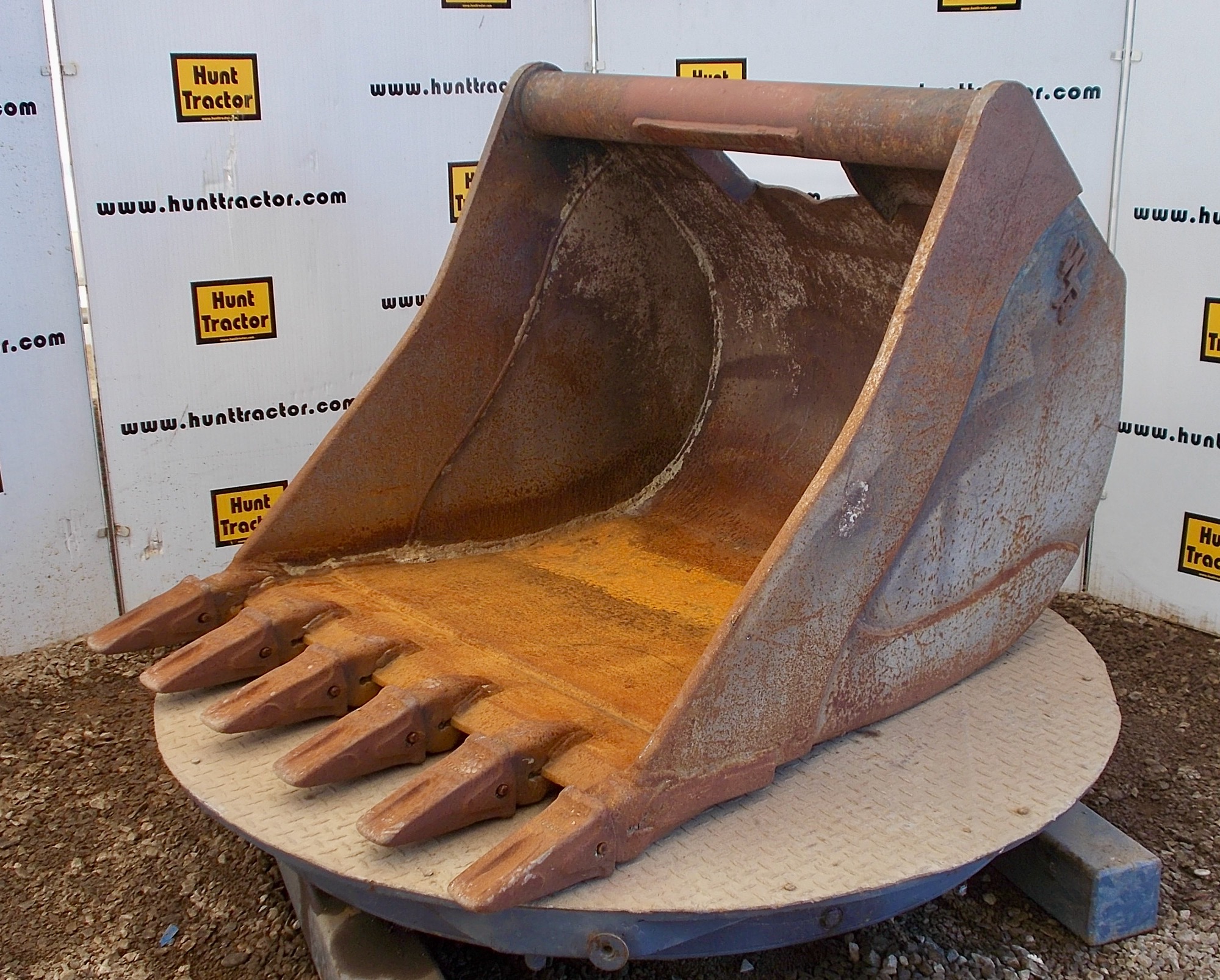 Used 42" 1/2 Yd WainRoy Style Excavator Bucket For Sale