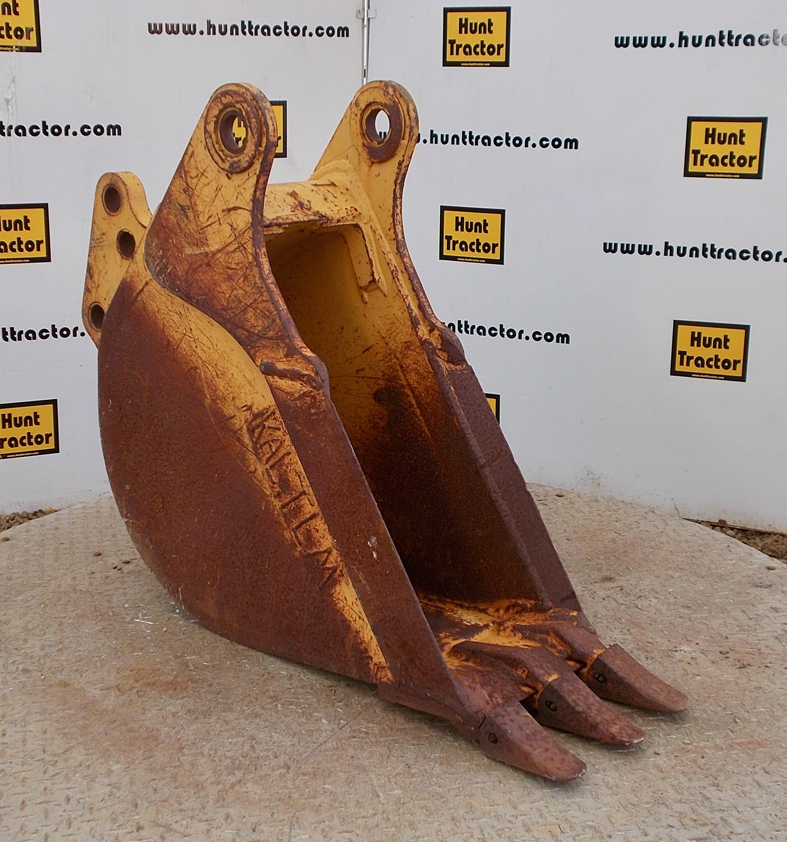 Used 12" Case 580 Super M PinOn Backhoe Bucket For Sale