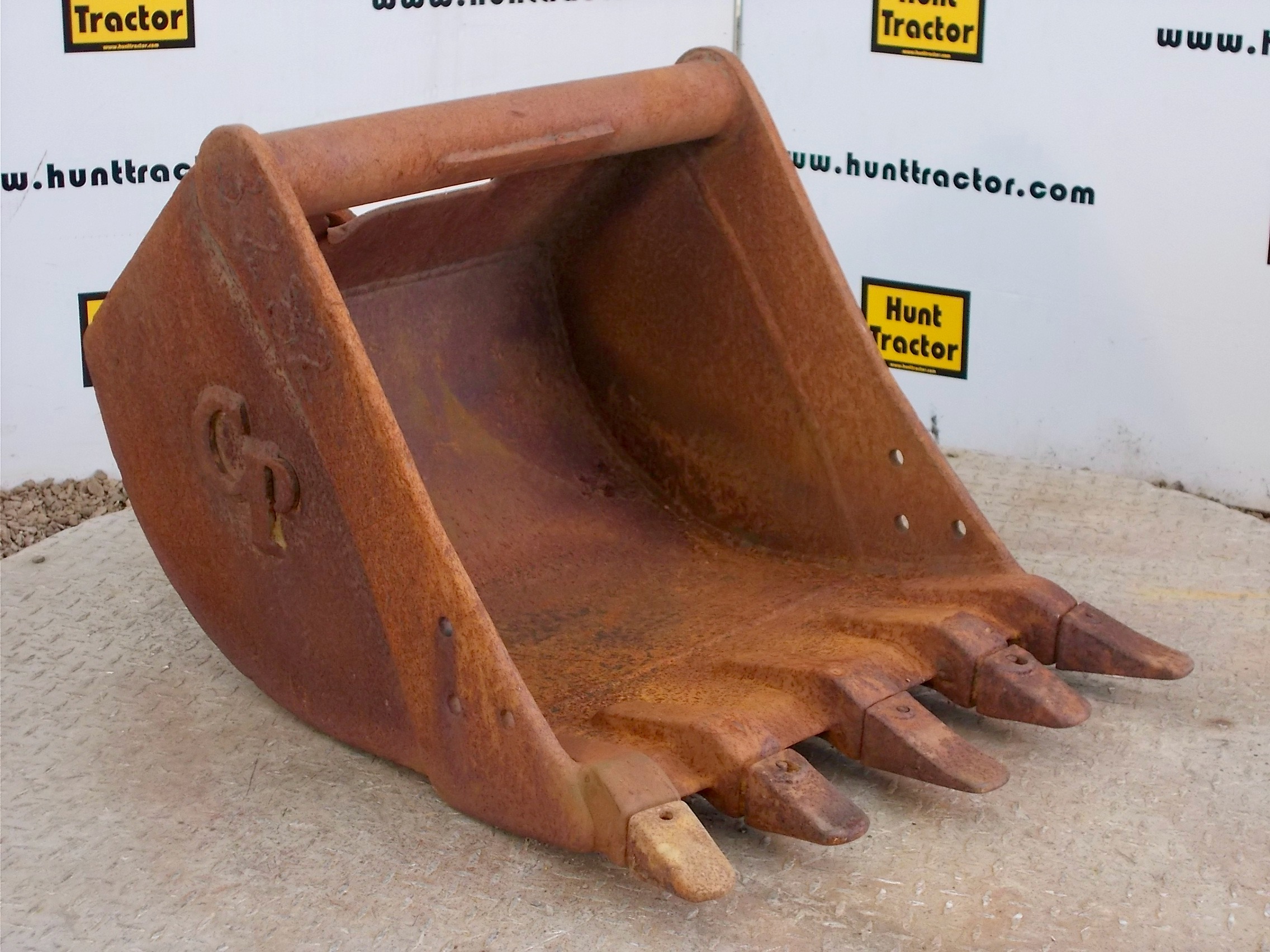 Used 24" 1/8 Yd WainRoy MiniExcavator Bucket For Sale