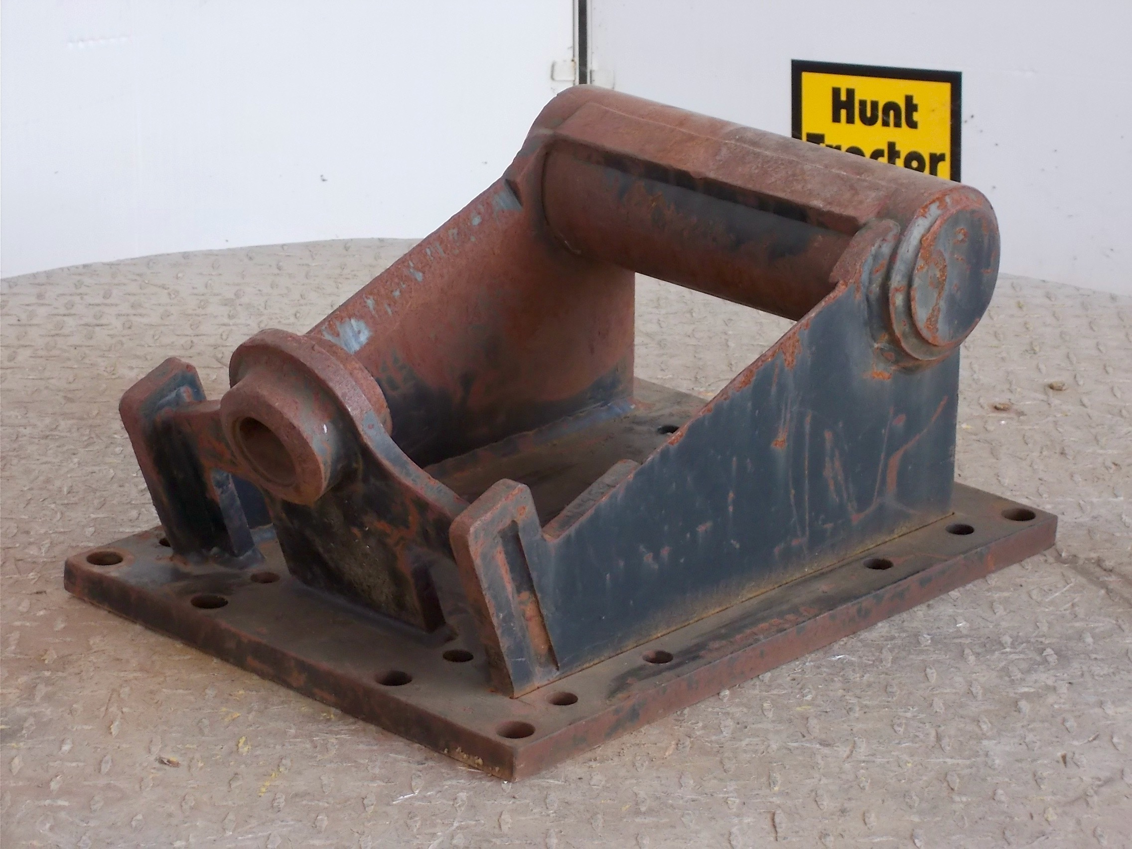Used 1/4 Yd WainRoy Style Adapter Plate For Sale