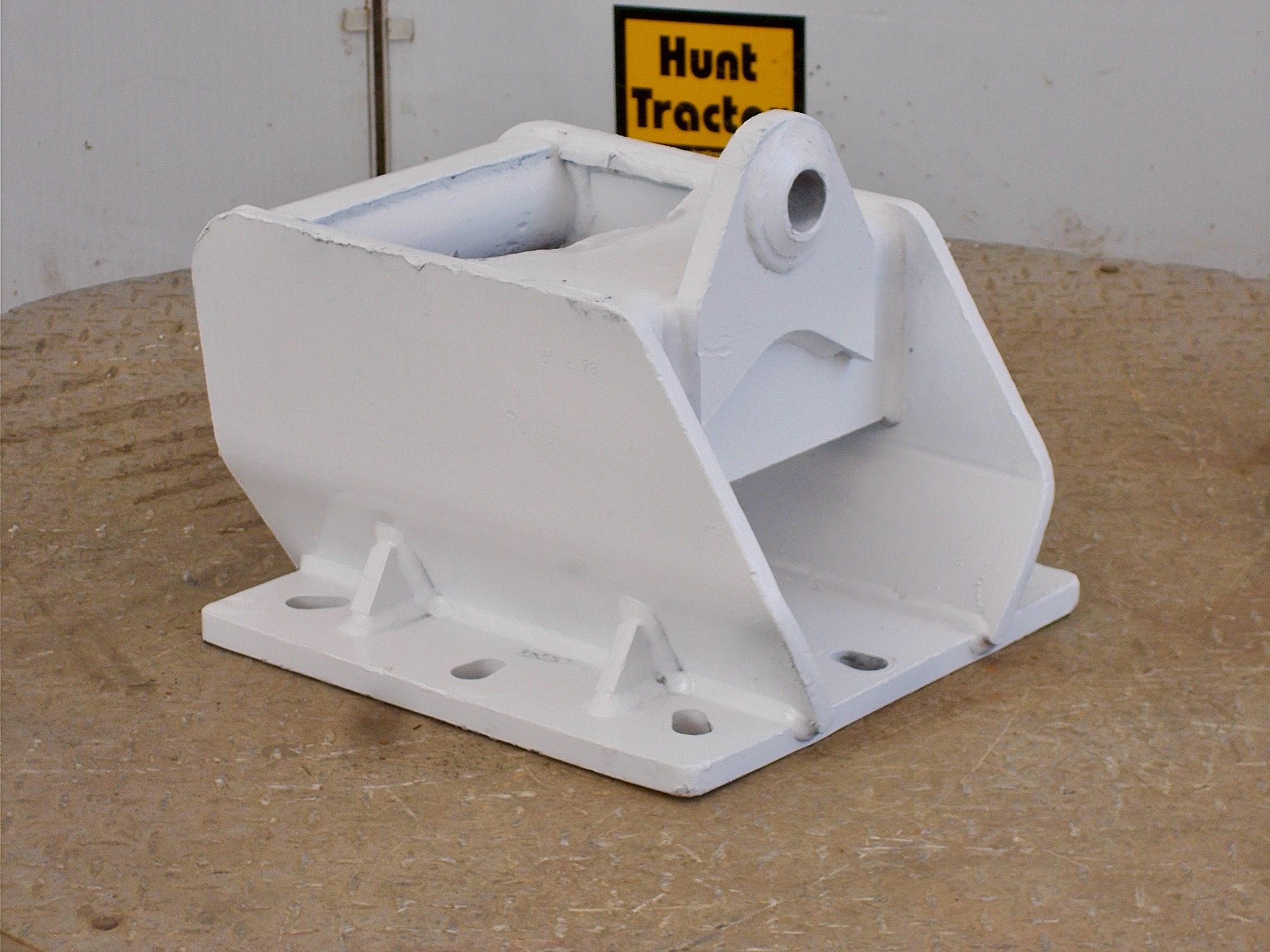Used 1/8 Yd WainRoy® Style Adapter Plate For Sale