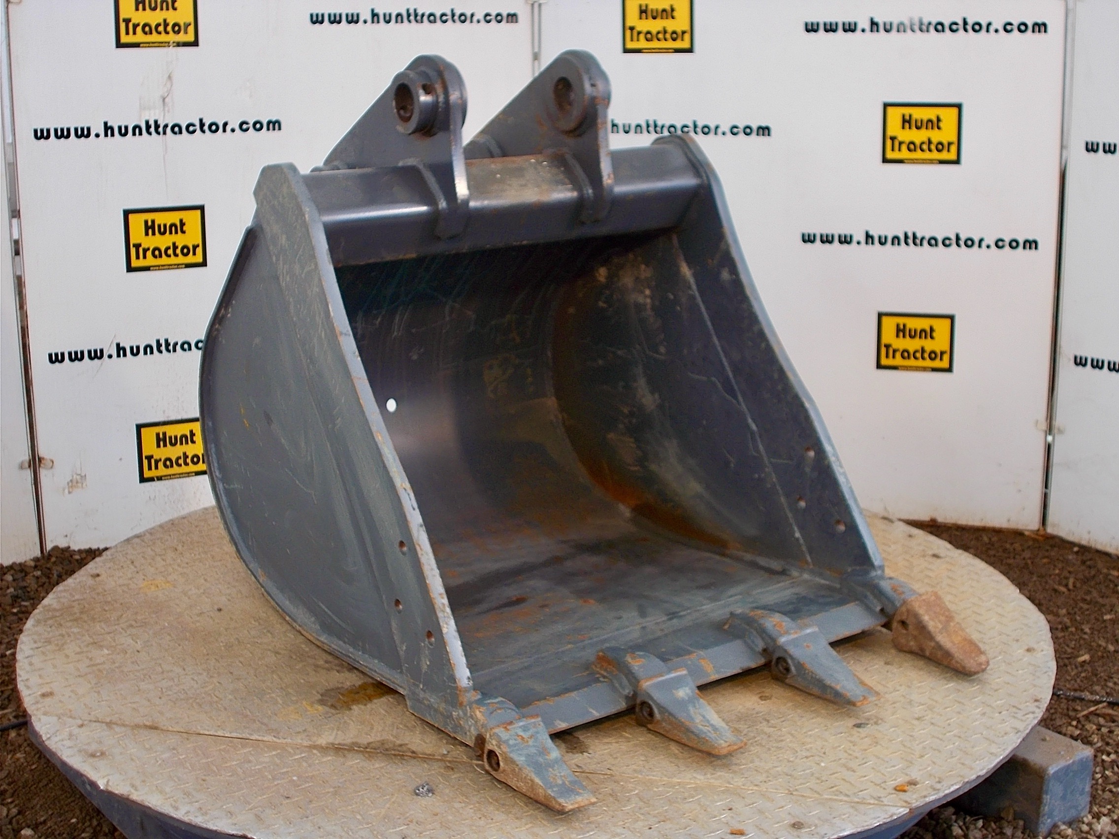 John Deere 75G Excavator Buckets For Sale