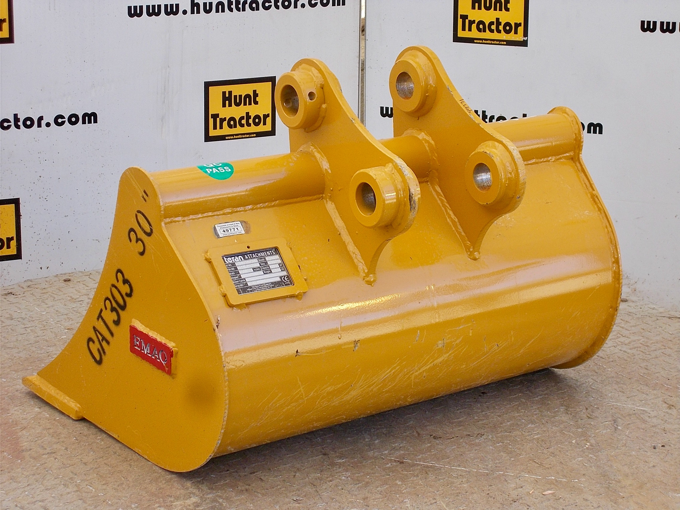 New 30" Caterpillar 303C CR PinOn MiniExcavator Bucket For Sale