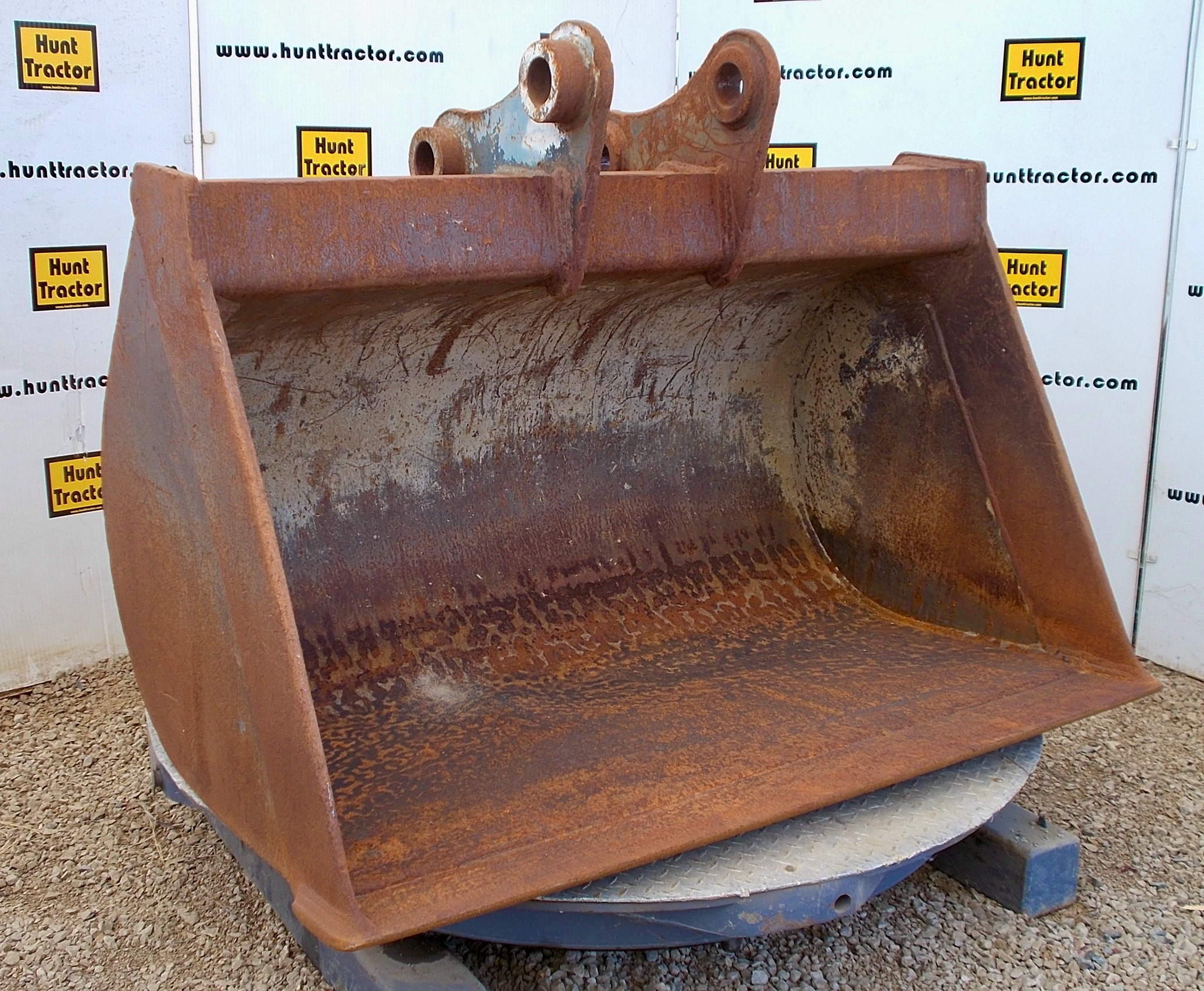 John Deere 490E Excavator Buckets For Sale