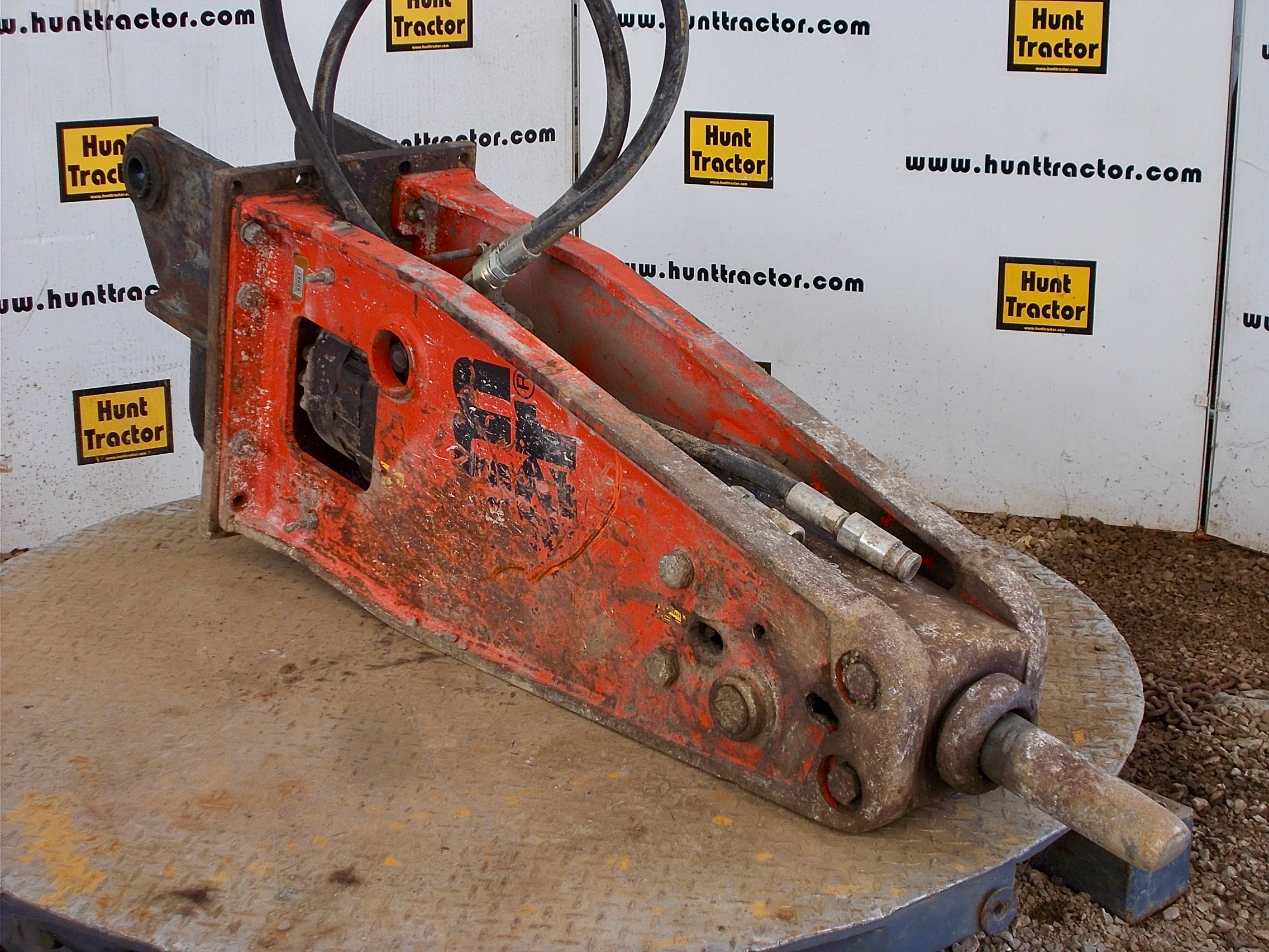 Used Rammer S525 Hydraulic Hammer/Breaker for Standard Backhoe For Sale