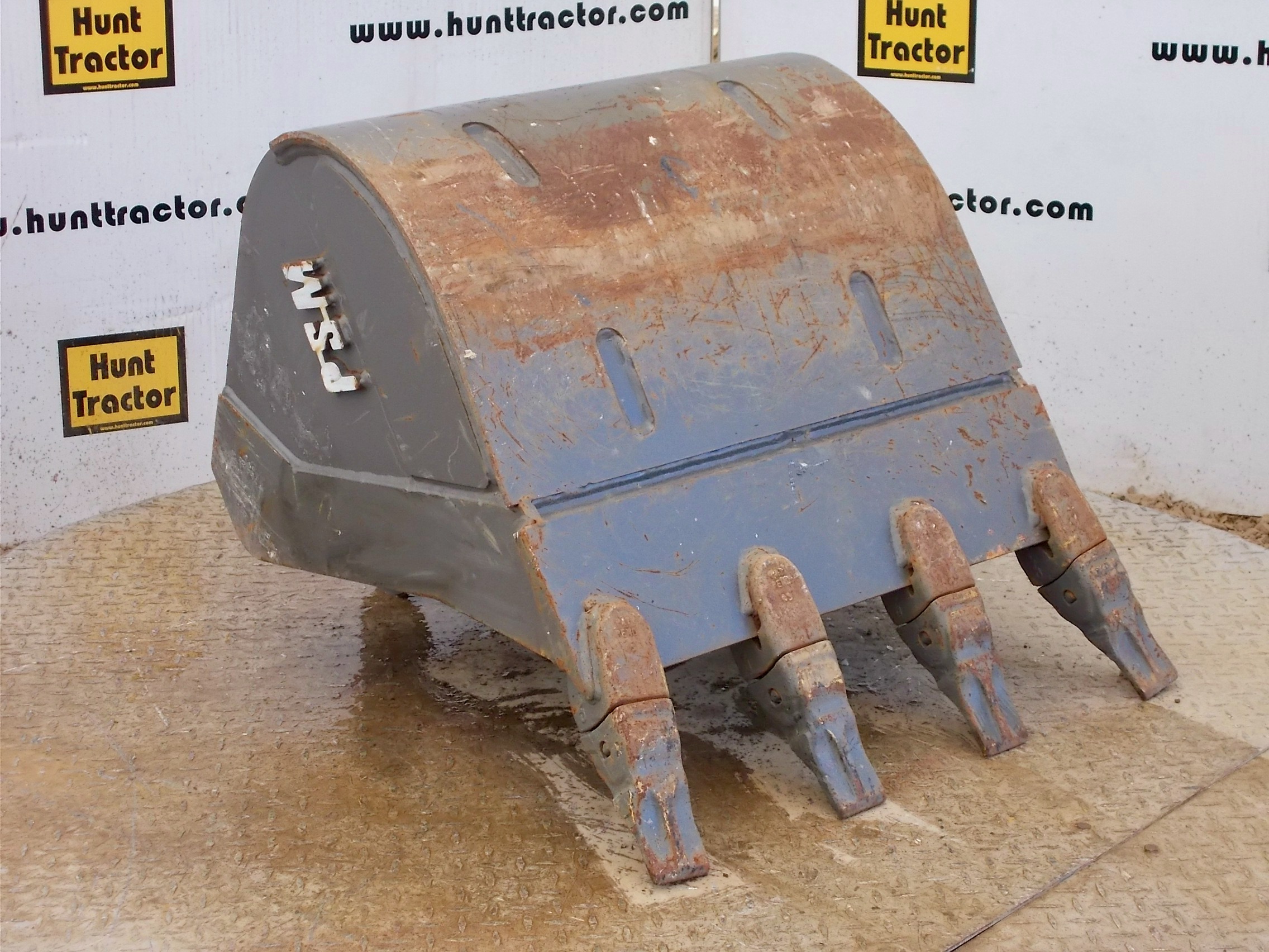 New 24" Case CX36B PinOn MiniExcavator Bucket For Sale