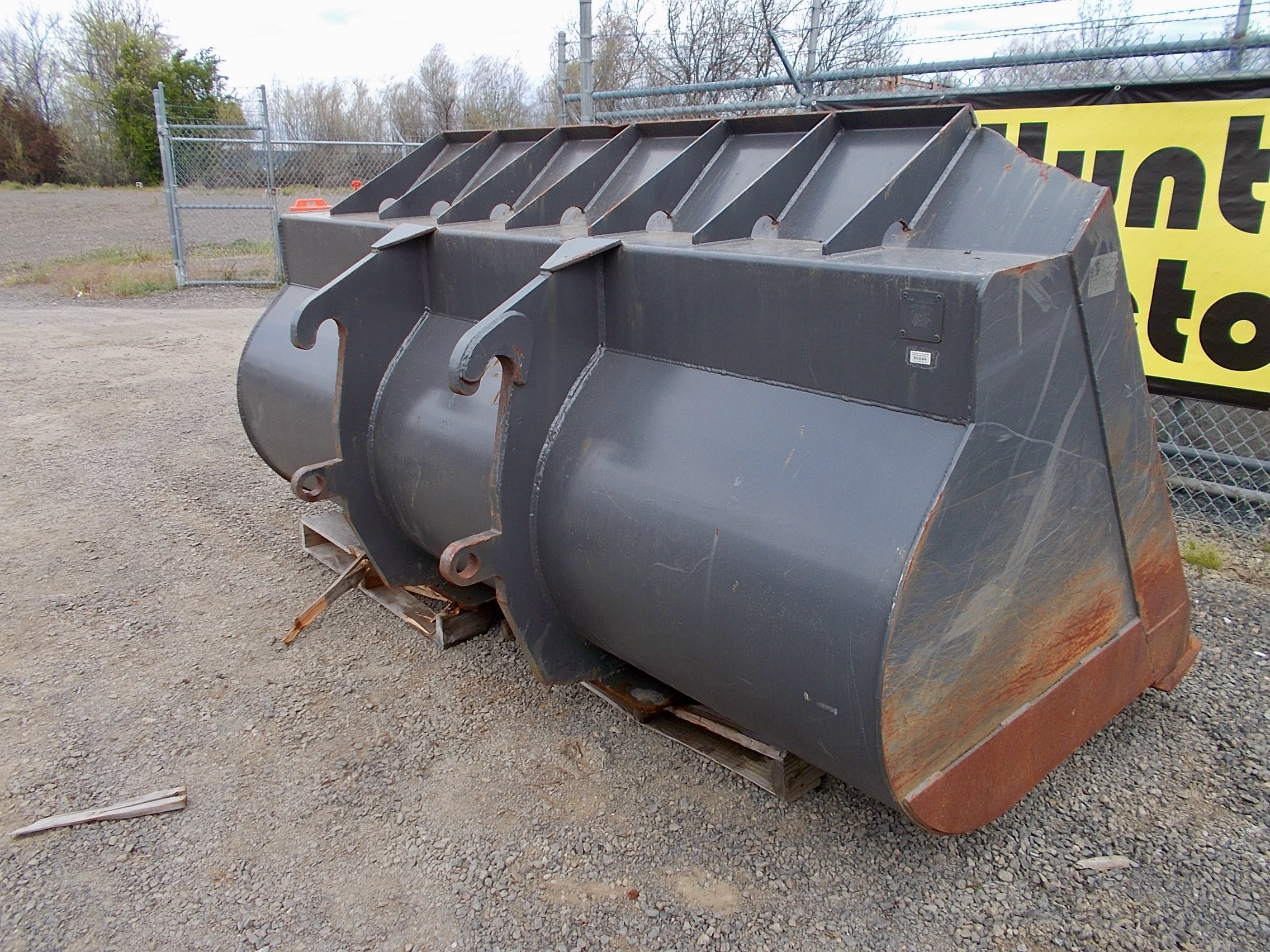 Used 107" JRB 416 Quick Change Loader Bucket For Sale