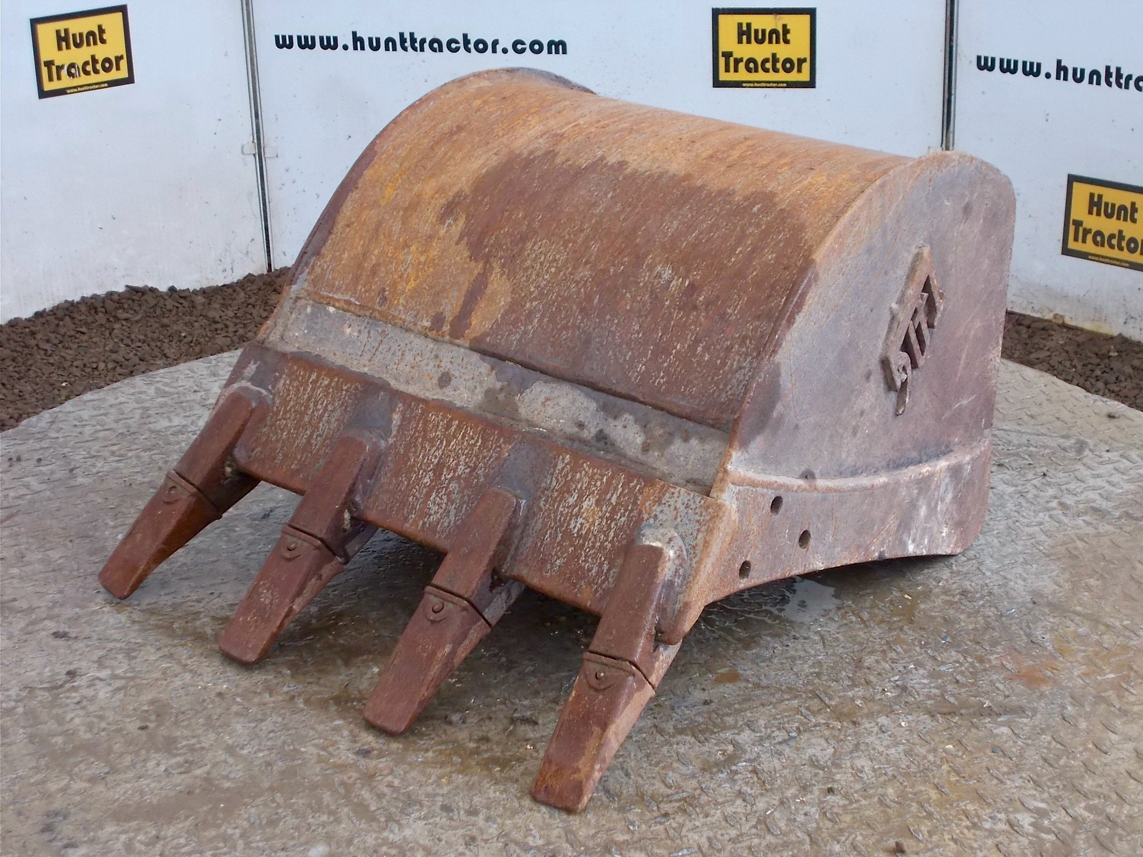 Used 25" 1/8 Yd WainRoy® Style MiniExcavator Bucket For Sale