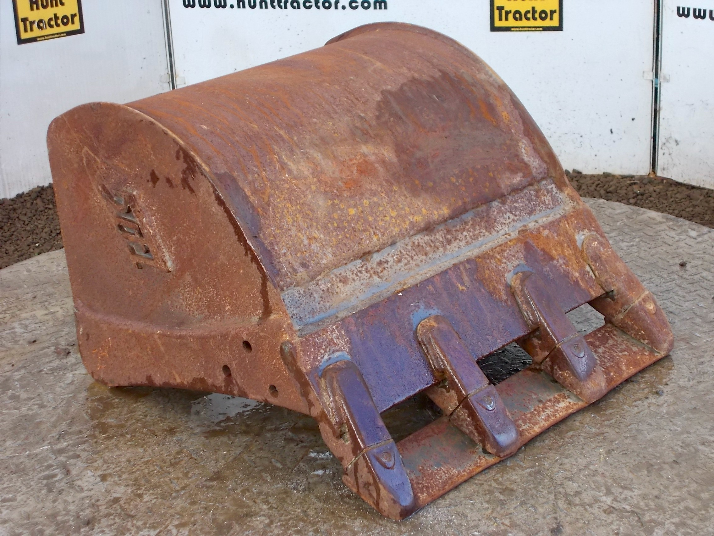 Used 24" 1/8 Yd WainRoy® Style MiniExcavator Bucket For Sale