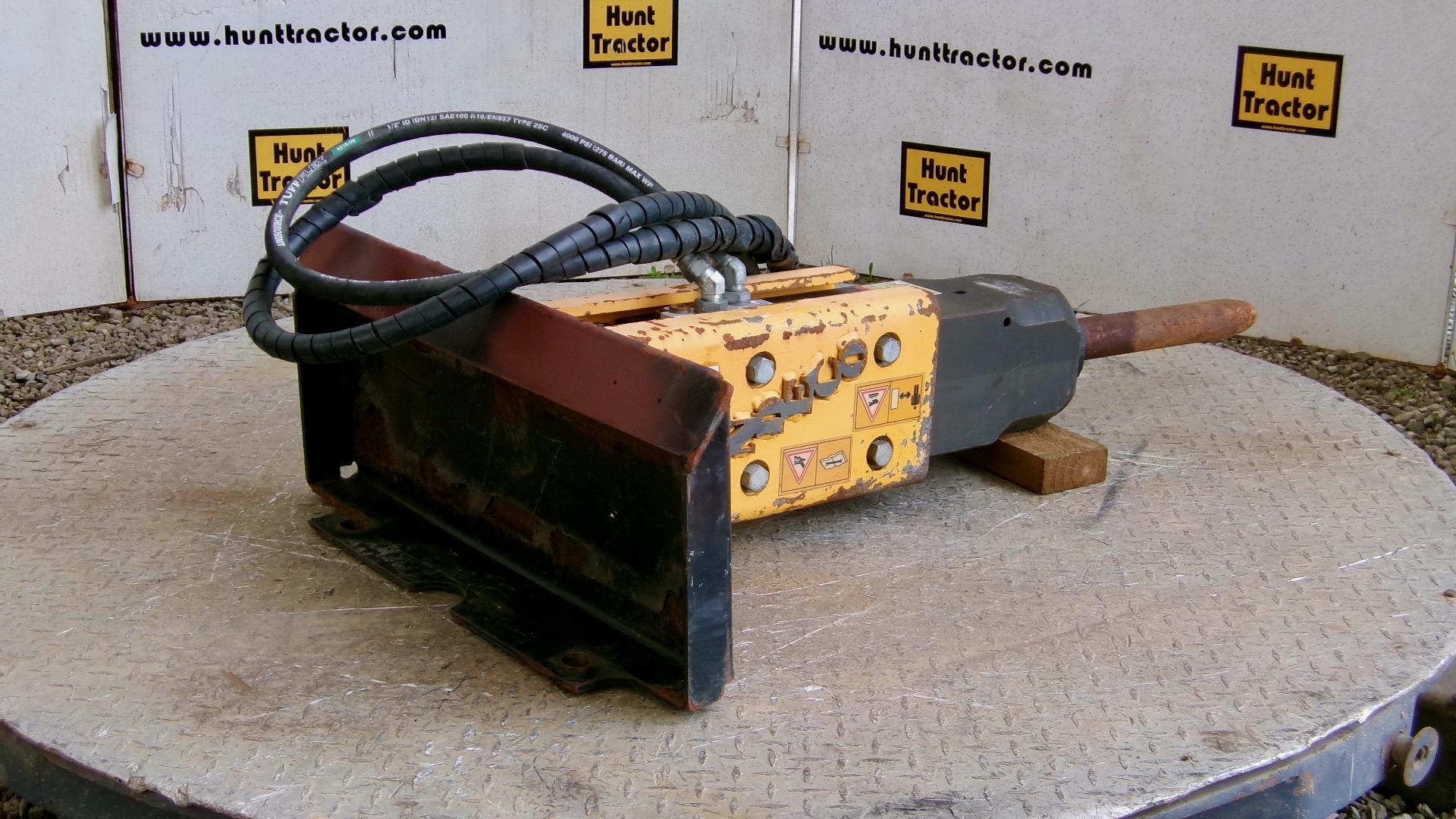 Used Indeco HP200 Hydraulic Hammer/Breaker for Mini Skid Steer For Sale