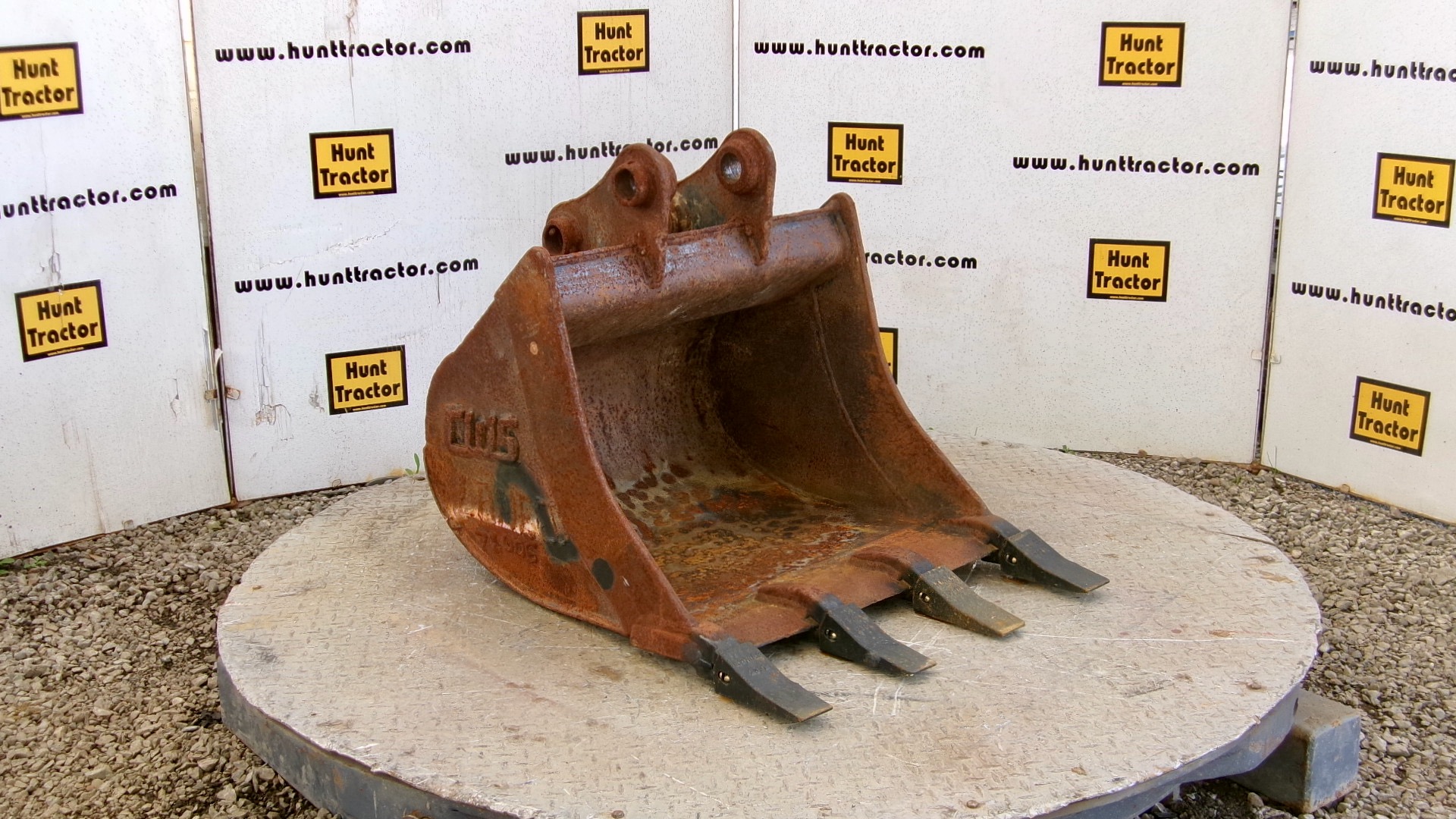 Used 24" Takeuchi TB135 PinOn MiniExcavator Bucket For Sale