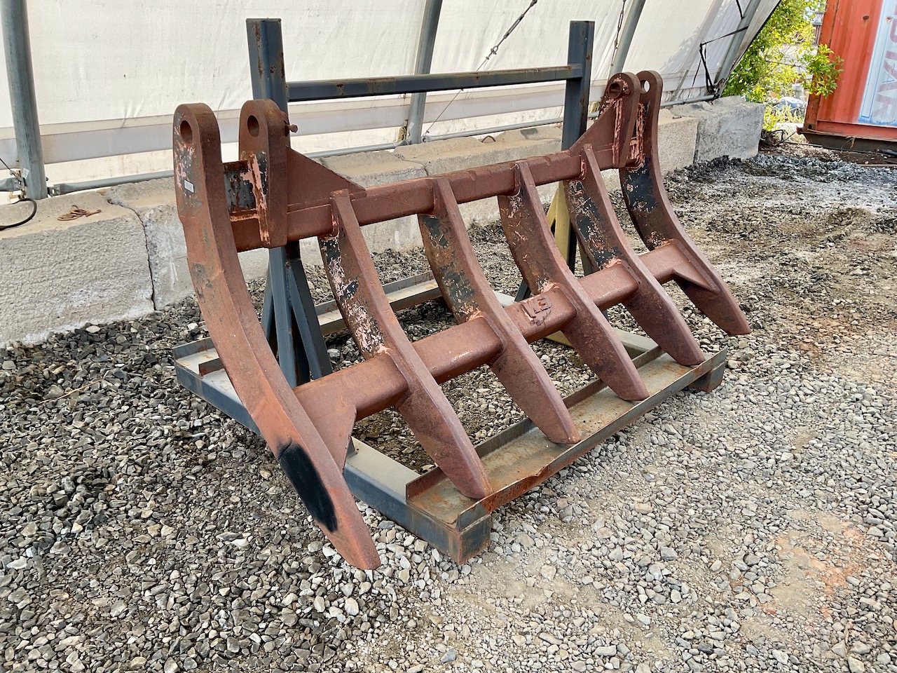 51782-82%22 Weldco Beales Brush Rake-1